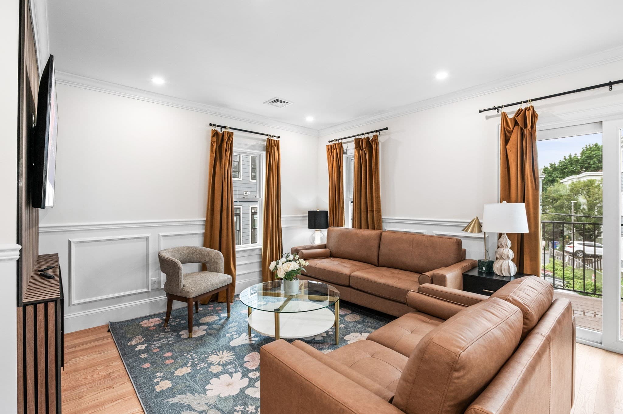 6-8 Weld Hill St, Boston MA 02130