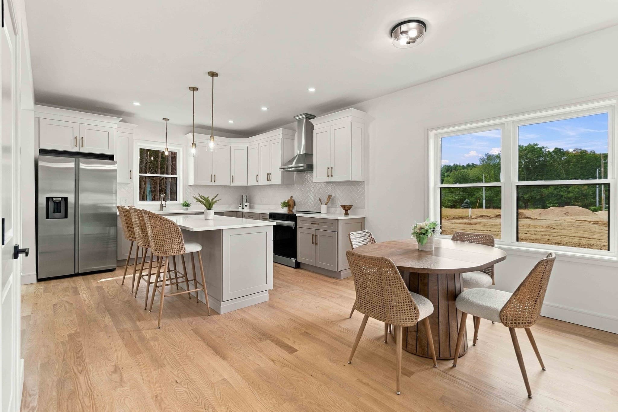 Single Family Residence at 38 Elmwood St, Salisbury MA 01952, Salisbury, photo 5 of 18