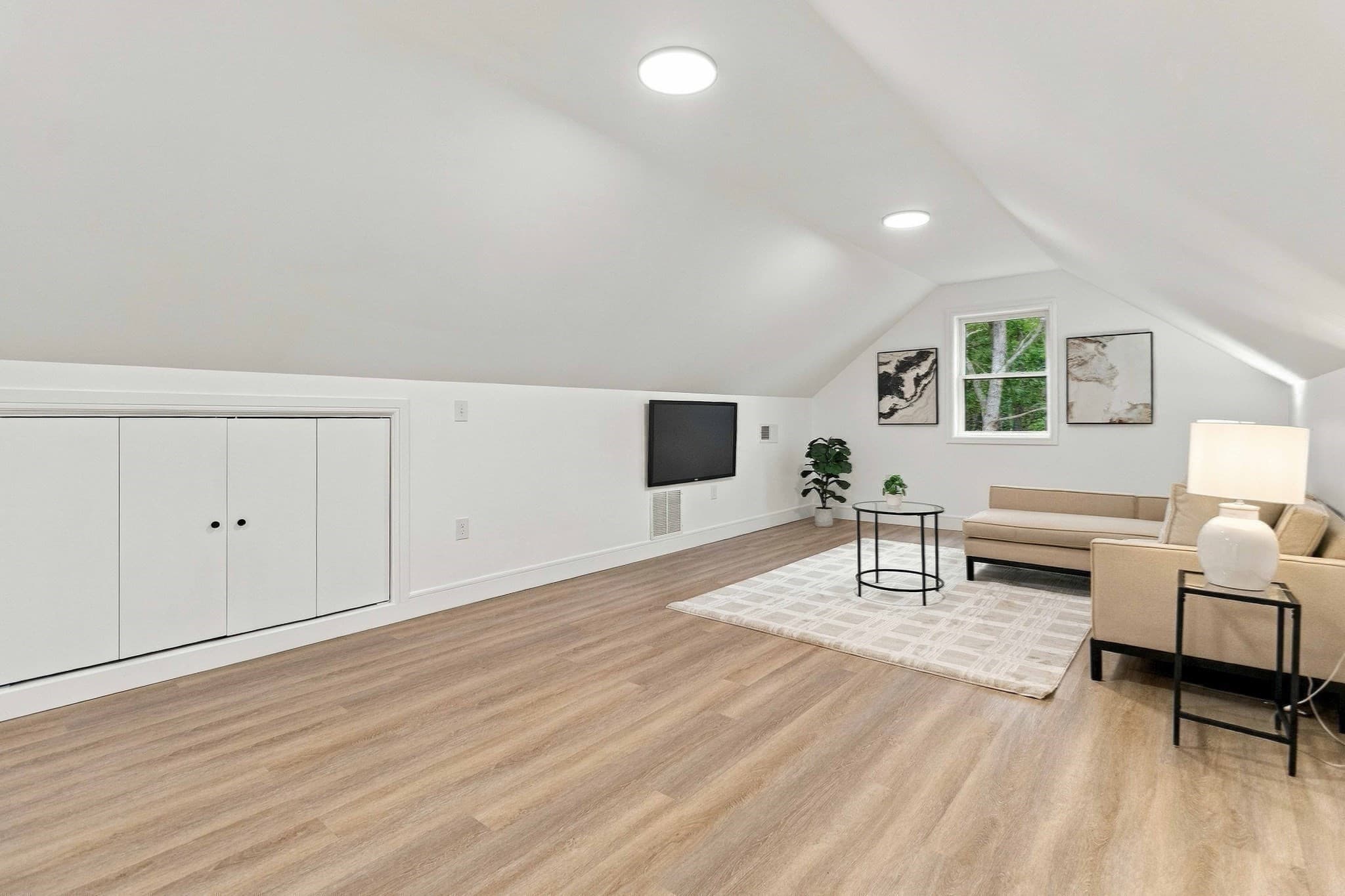 Single Family Residence at 38 Elmwood St, Salisbury MA 01952, Salisbury, photo 15 of 18