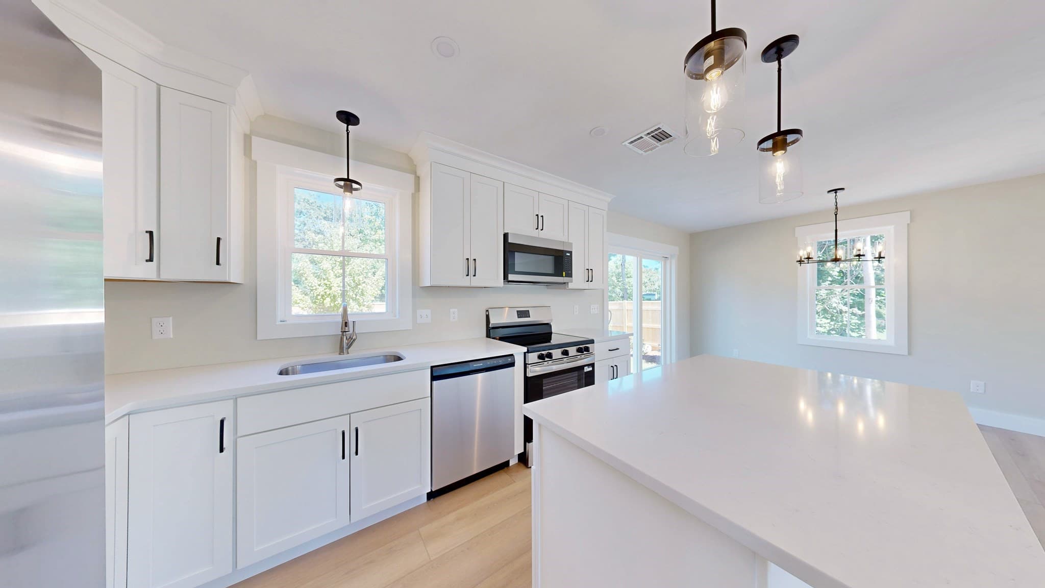 Single Family Residence at 158 Wood Street, Middleboro MA 02346, Middleboro, photo 7 of 37