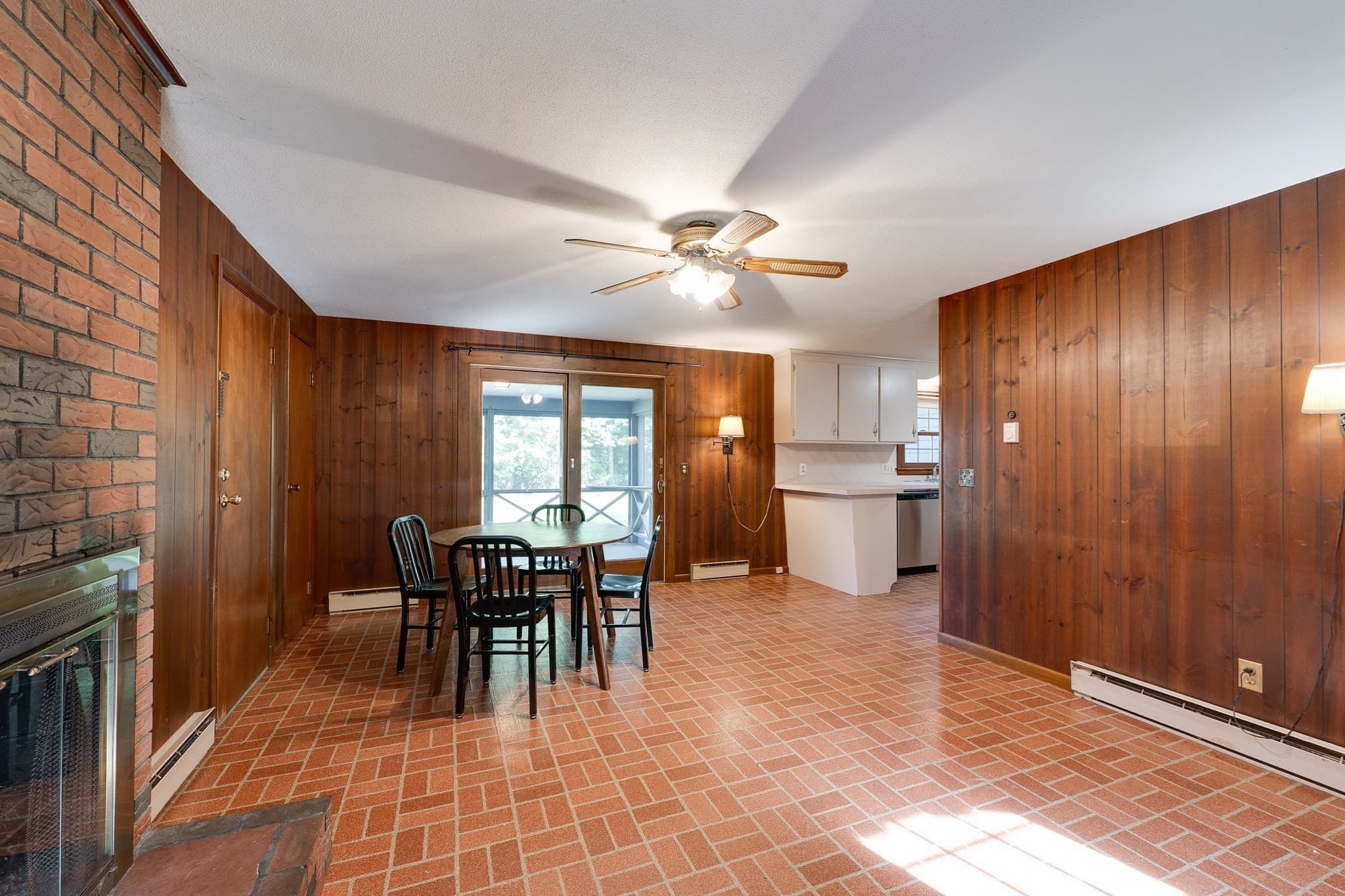 Single Family Residence at 29 Indian Spring Rd, East Longmeadow MA 01028, East Longmeadow, photo 12 of 40