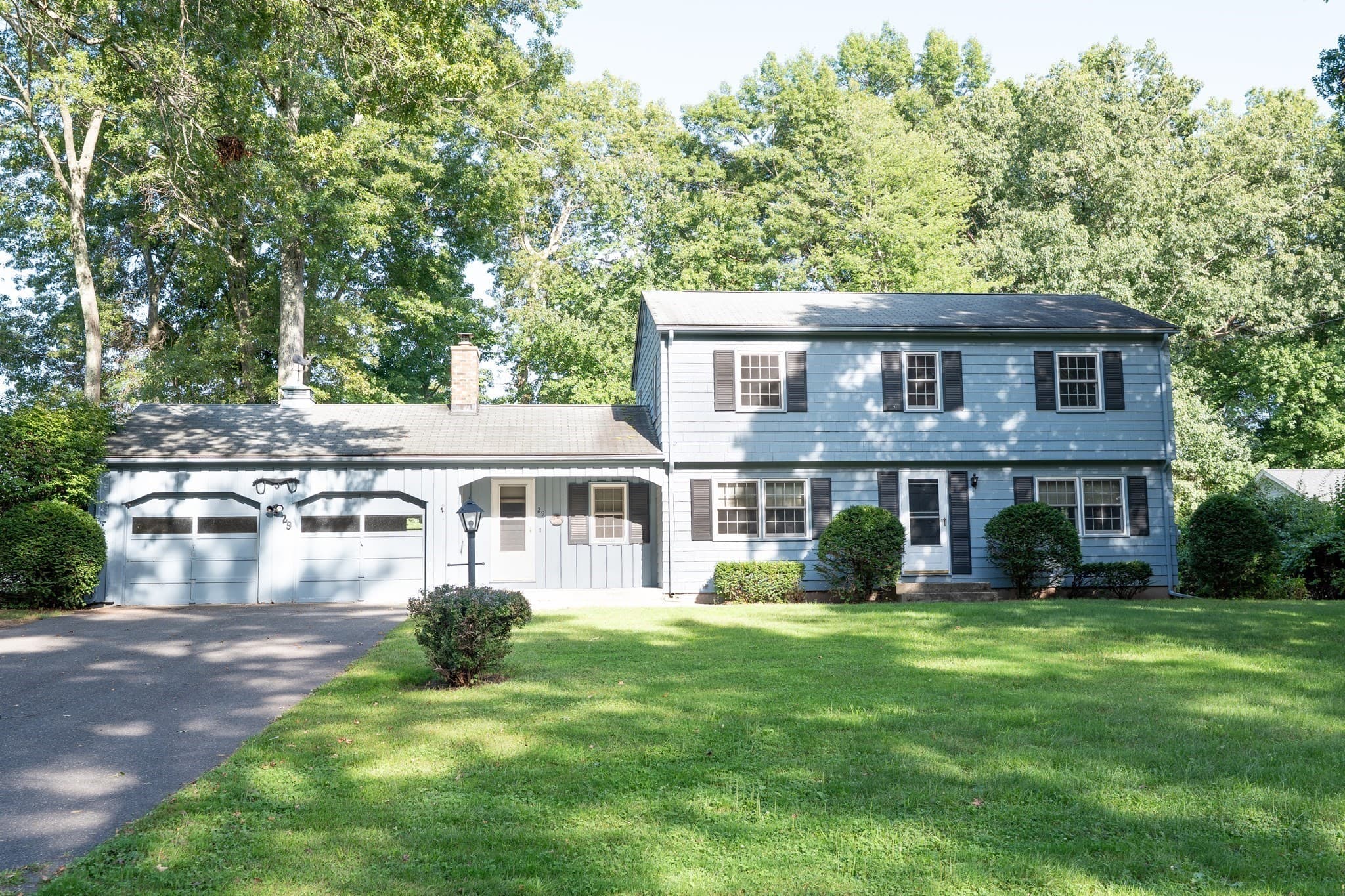 29 Indian Spring Rd, East Longmeadow MA 01028