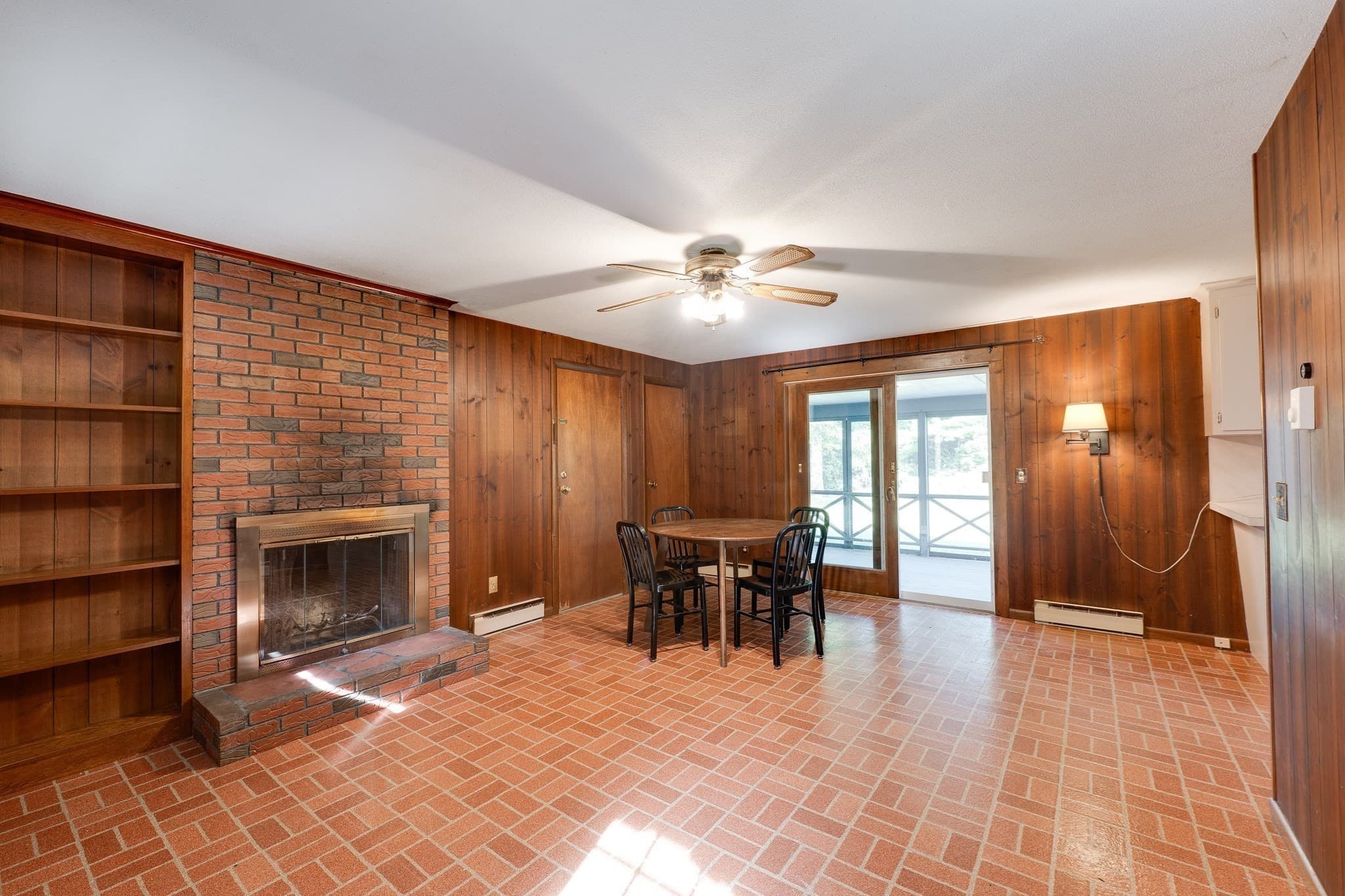 Single Family Residence at 29 Indian Spring Rd, East Longmeadow MA 01028, East Longmeadow, photo 9 of 40