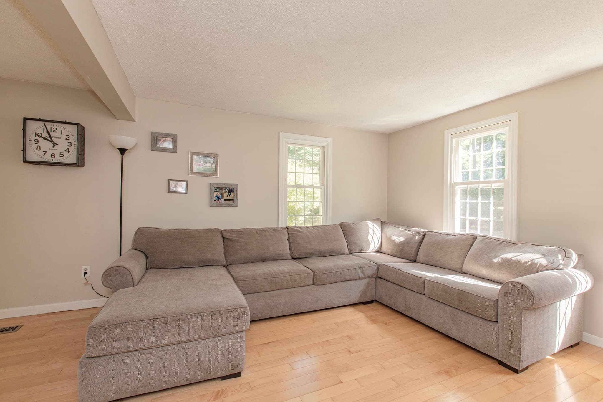 Single Family Residence at 133 Walnut Plain Rd, Rochester MA 02770, Rochester, photo 17 of 40