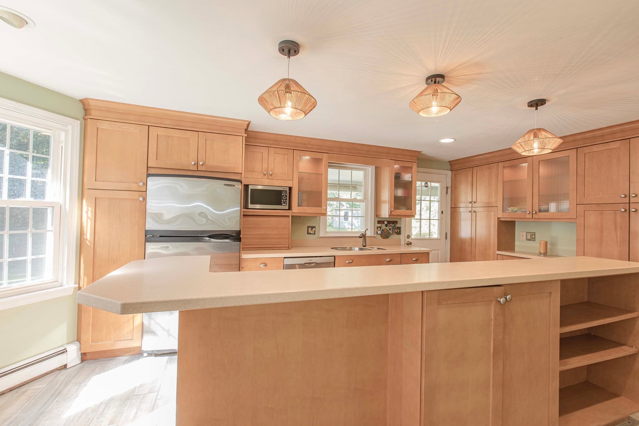 Single Family Residence at 133 Walnut Plain Rd, Rochester MA 02770, Rochester, photo 12 of 40
