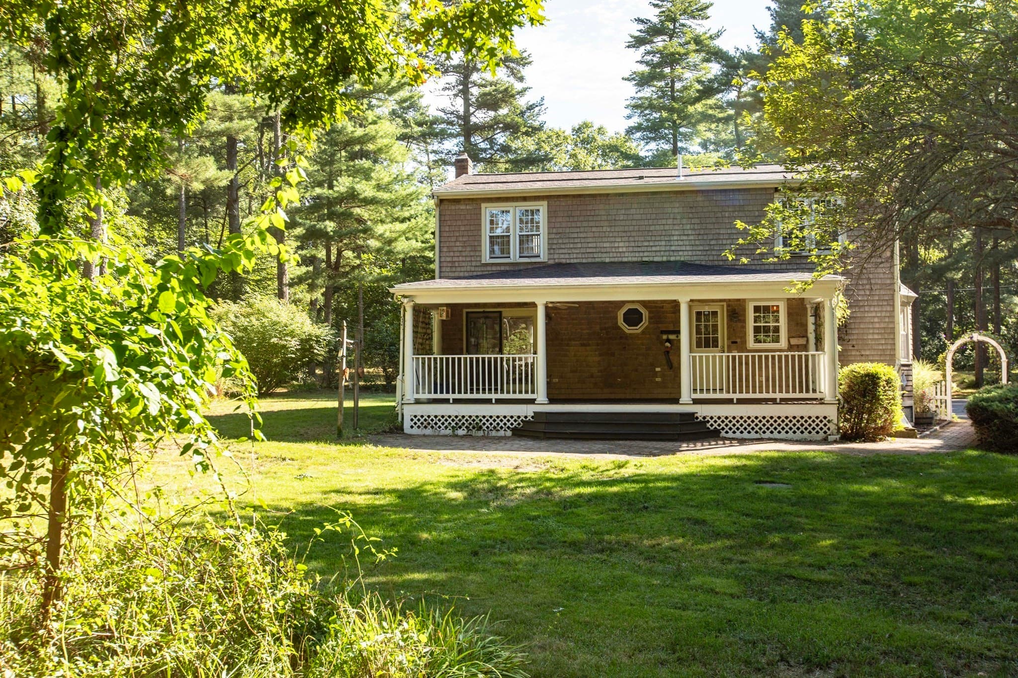 Single Family Residence at 133 Walnut Plain Rd, Rochester MA 02770, Rochester, photo 32 of 40