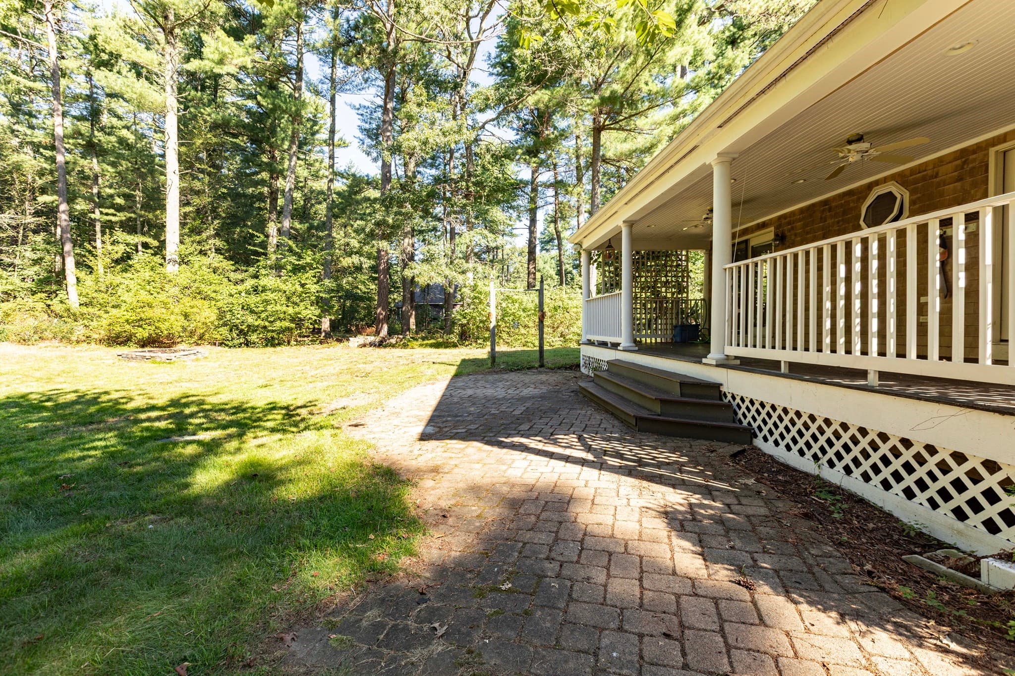 Single Family Residence at 133 Walnut Plain Rd, Rochester MA 02770, Rochester, photo 34 of 40