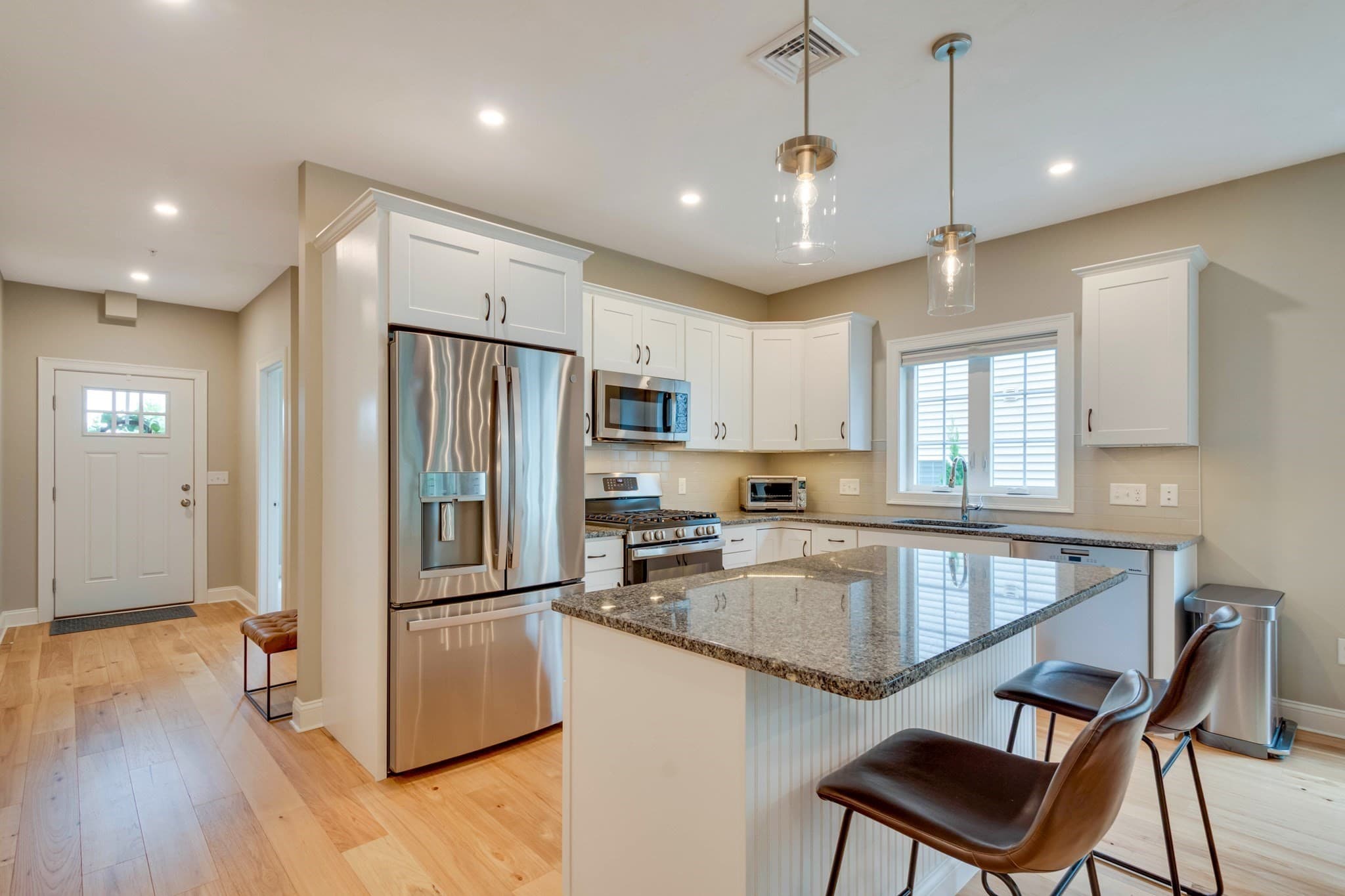 Condominium at 837 Ledgewood Way # 837, Clinton MA 01510, Clinton, photo 6 of 38