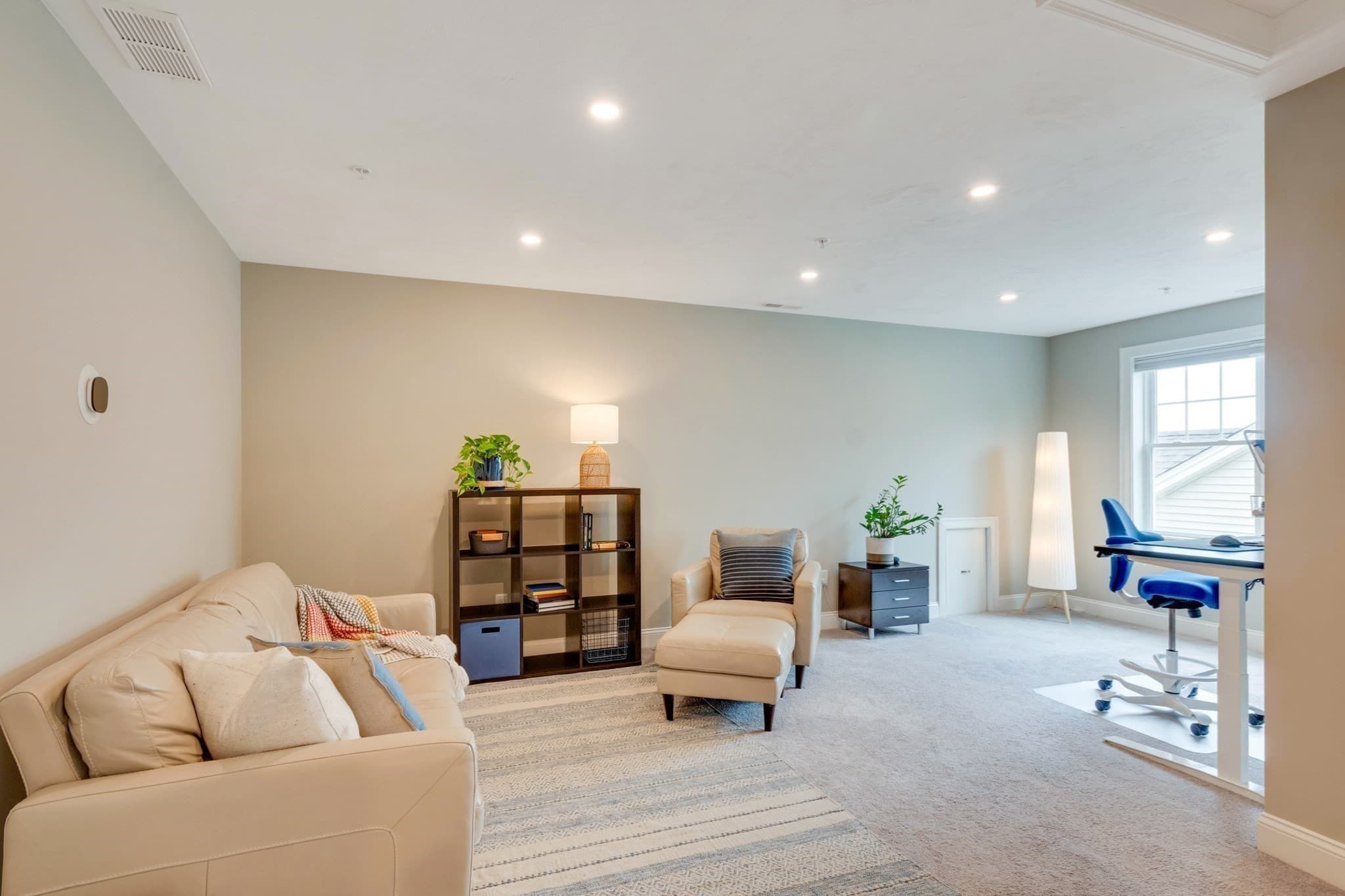 Condominium at 837 Ledgewood Way # 837, Clinton MA 01510, Clinton, photo 22 of 38