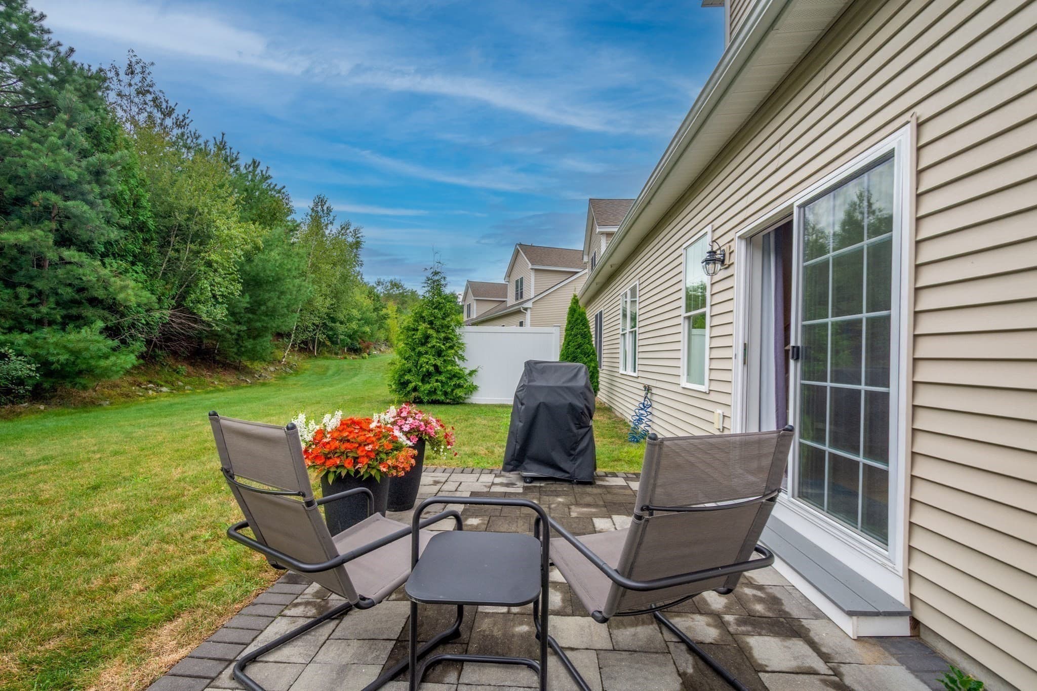 Condominium at 837 Ledgewood Way # 837, Clinton MA 01510, Clinton, photo 30 of 38