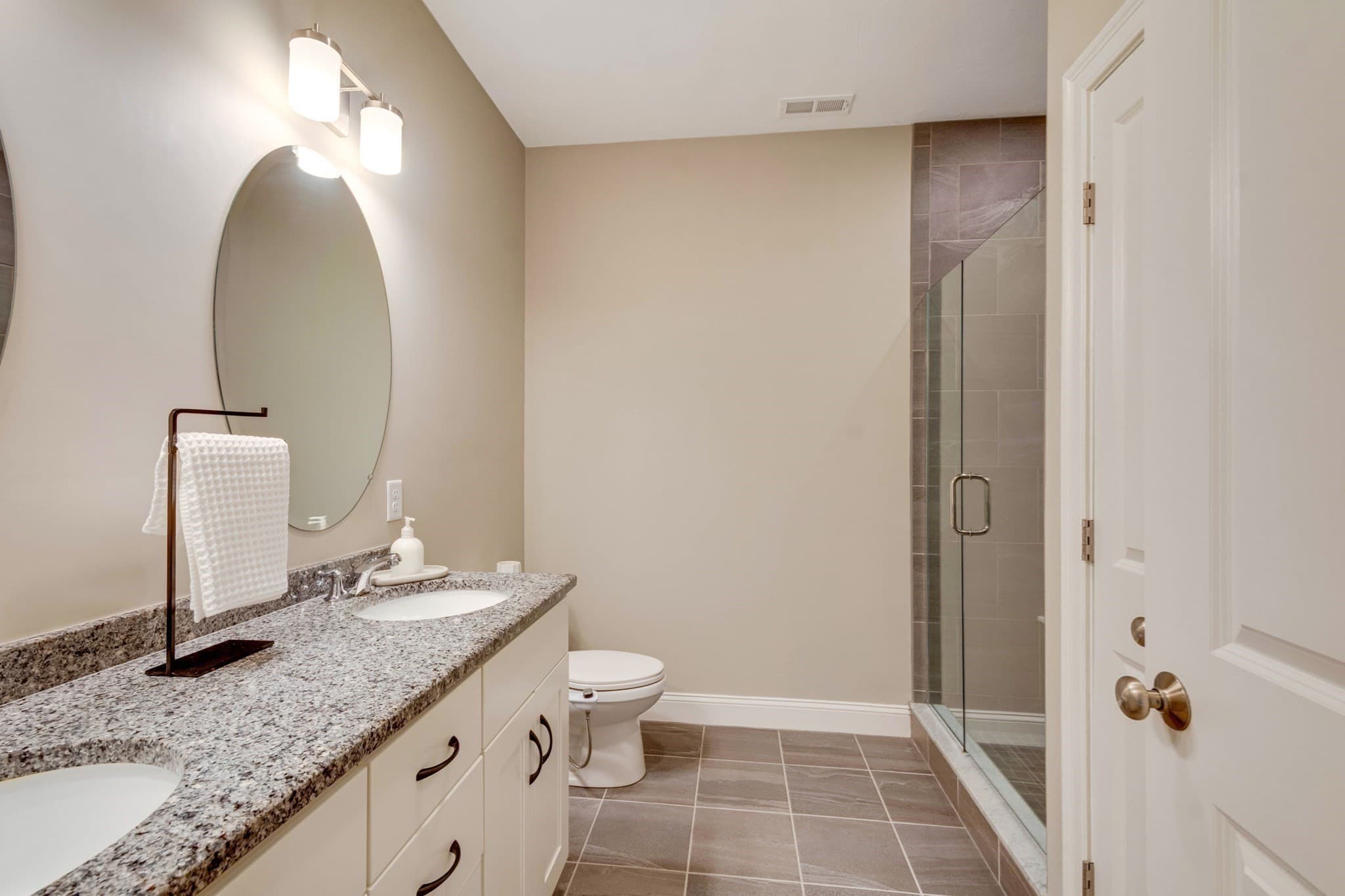 Condominium at 837 Ledgewood Way # 837, Clinton MA 01510, Clinton, photo 18 of 38