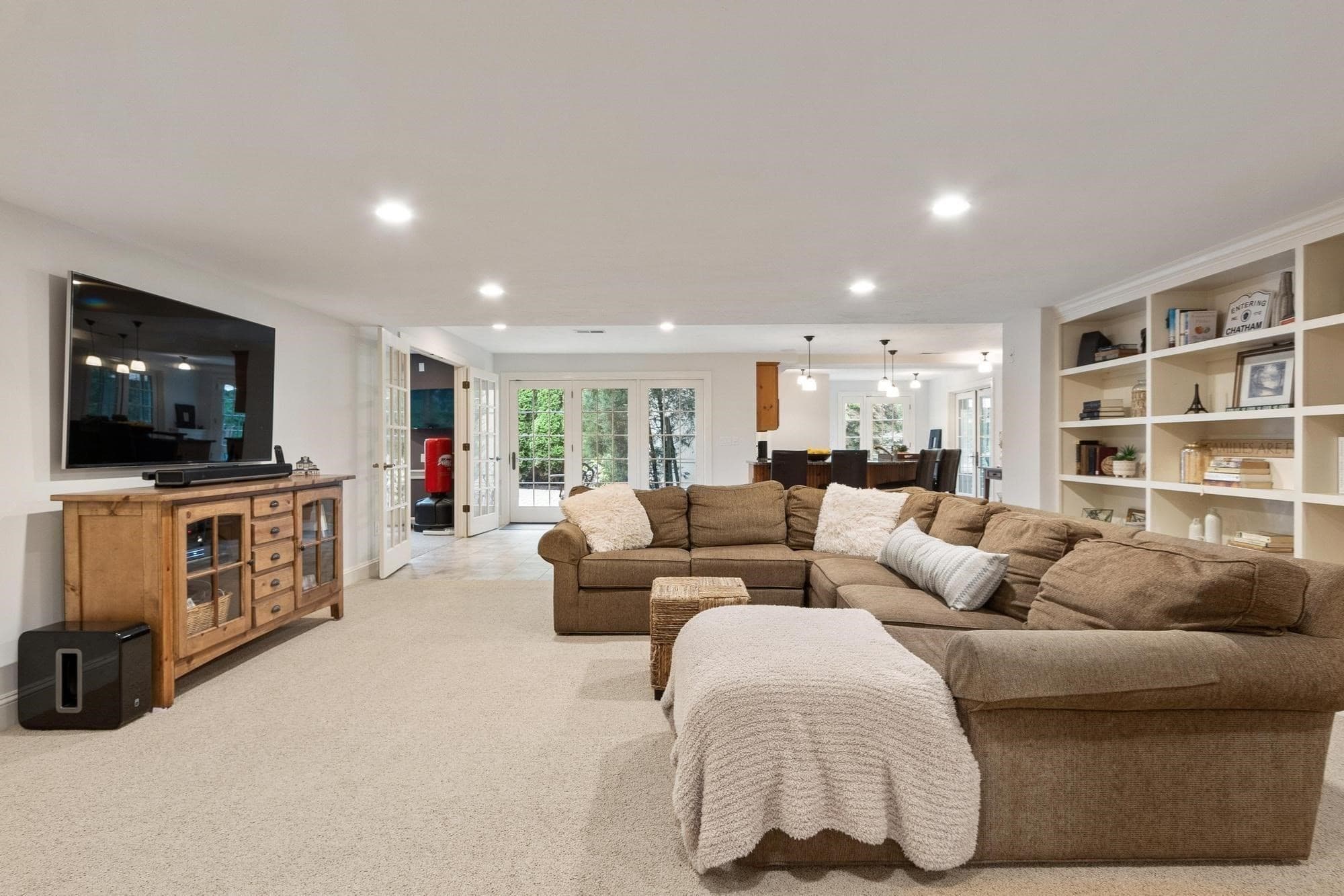 Single Family Residence at 6 Watkins Ln, Southborough MA 01772, Southborough, photo 33 of 42