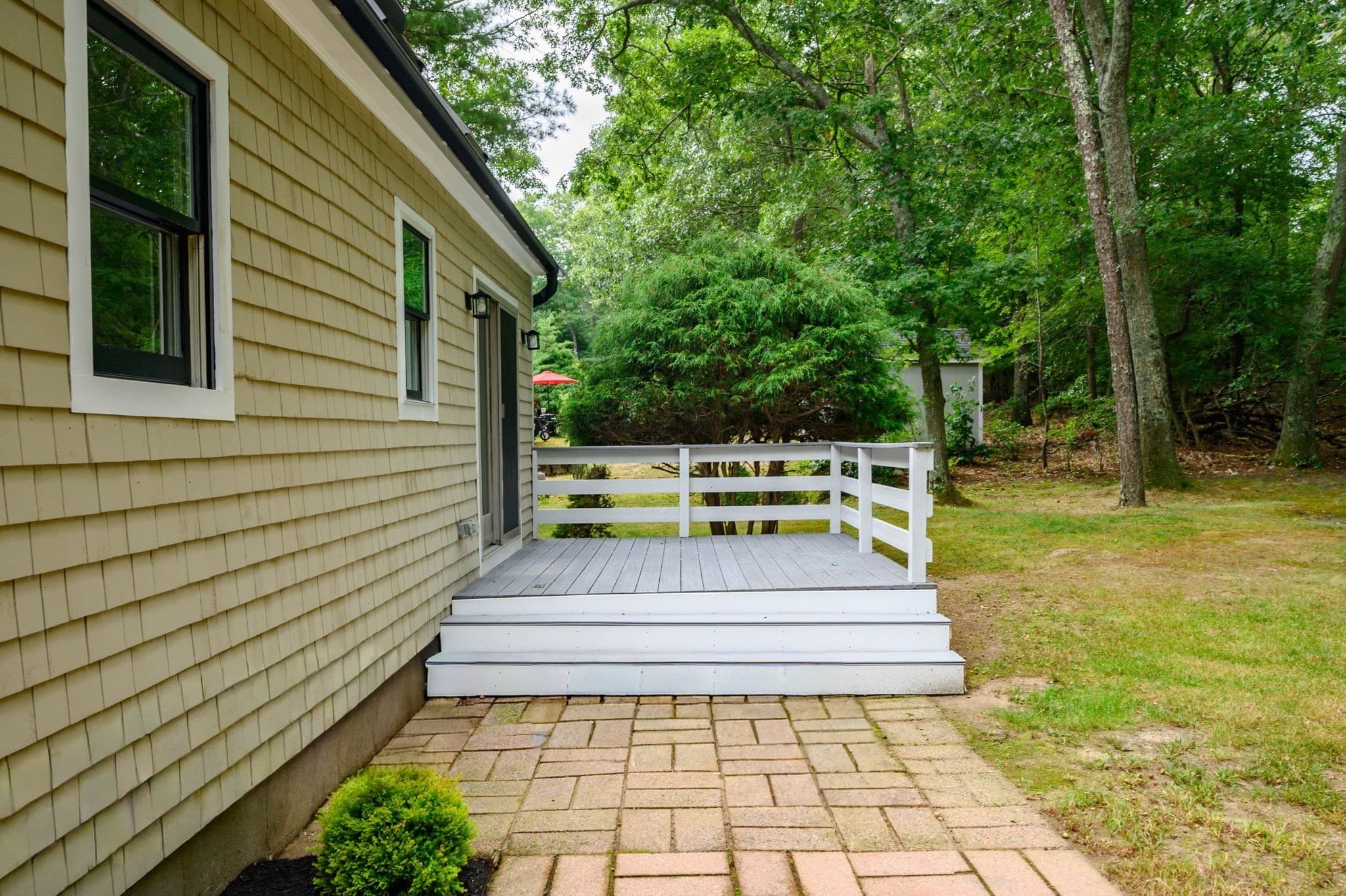 Single Family Residence at 21 Old Barn Rd, Plymouth MA 02360, photo 27 of 32