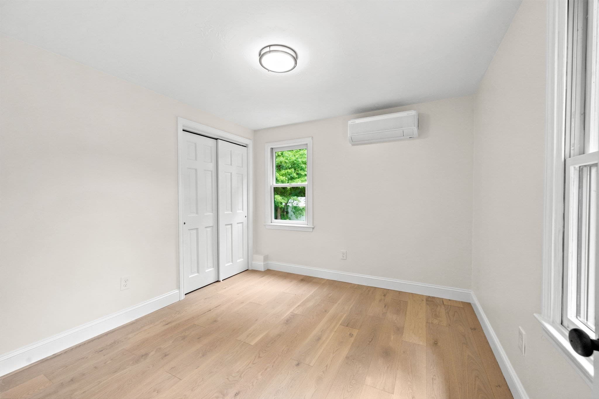 Single Family Residence at 21 Old Barn Rd, Plymouth MA 02360, photo 16 of 32