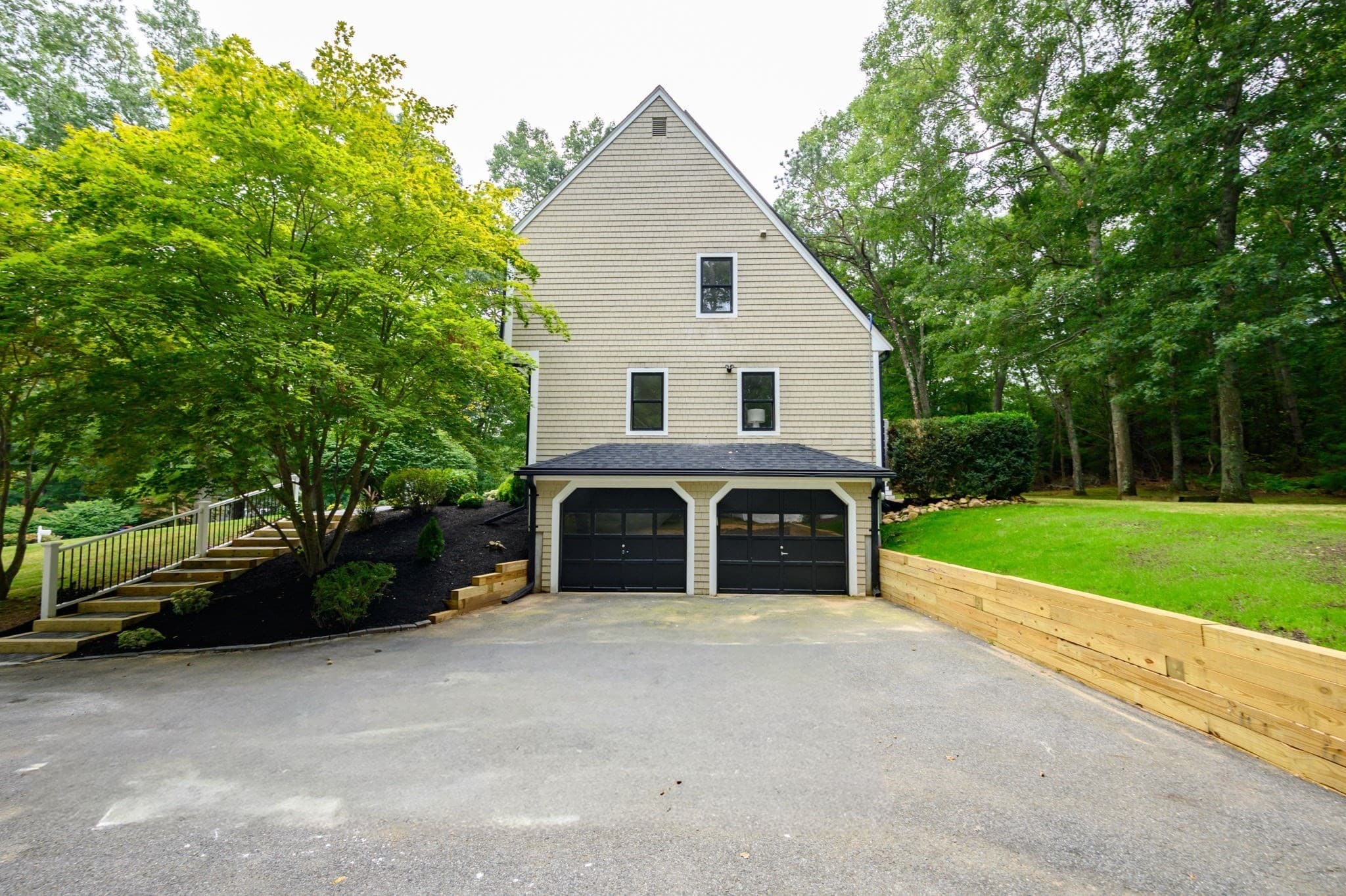 Single Family Residence at 21 Old Barn Rd, Plymouth MA 02360, photo 29 of 32