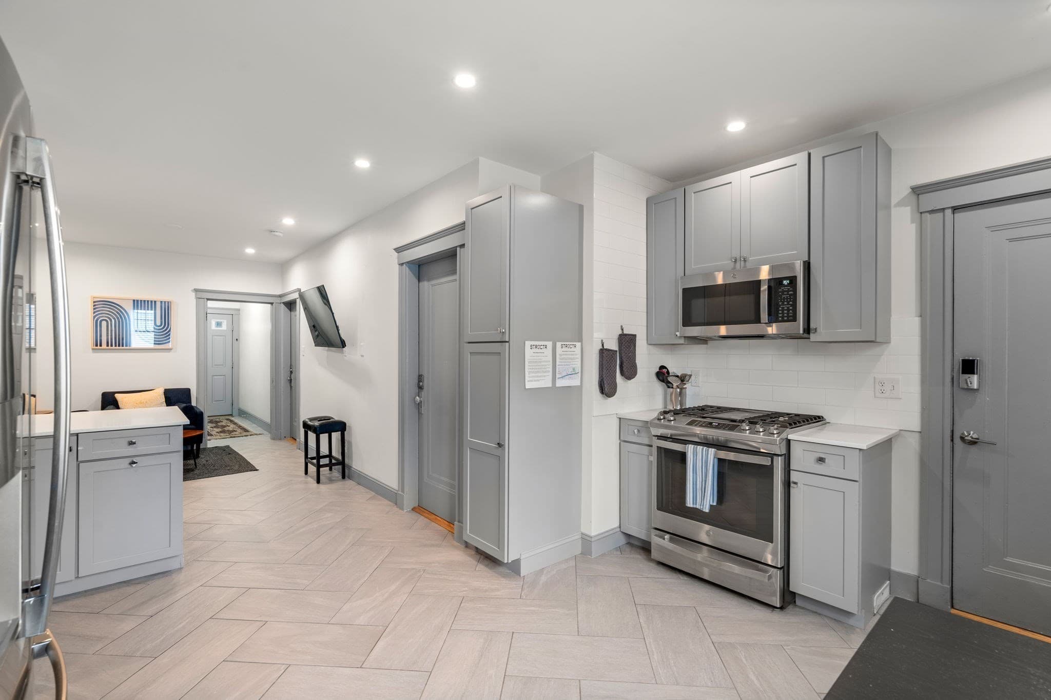 2 Family - 2 Units Up/Down at 588 Gallivan Blvd, Boston MA 02124, Boston, photo 6 of 41