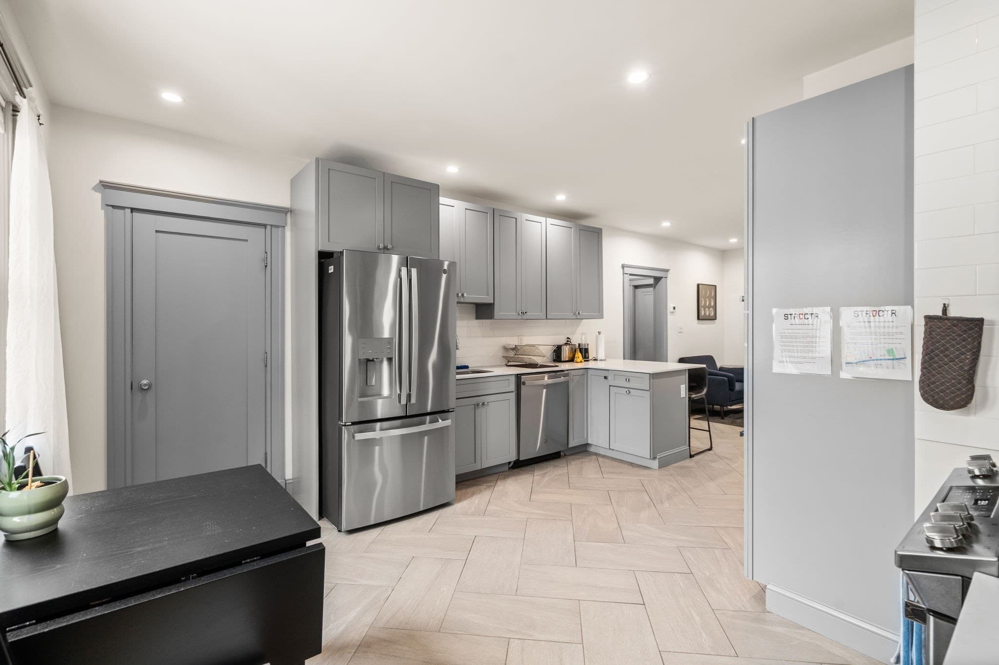 2 Family - 2 Units Up/Down at 588 Gallivan Blvd, Boston MA 02124, Boston, photo 4 of 41