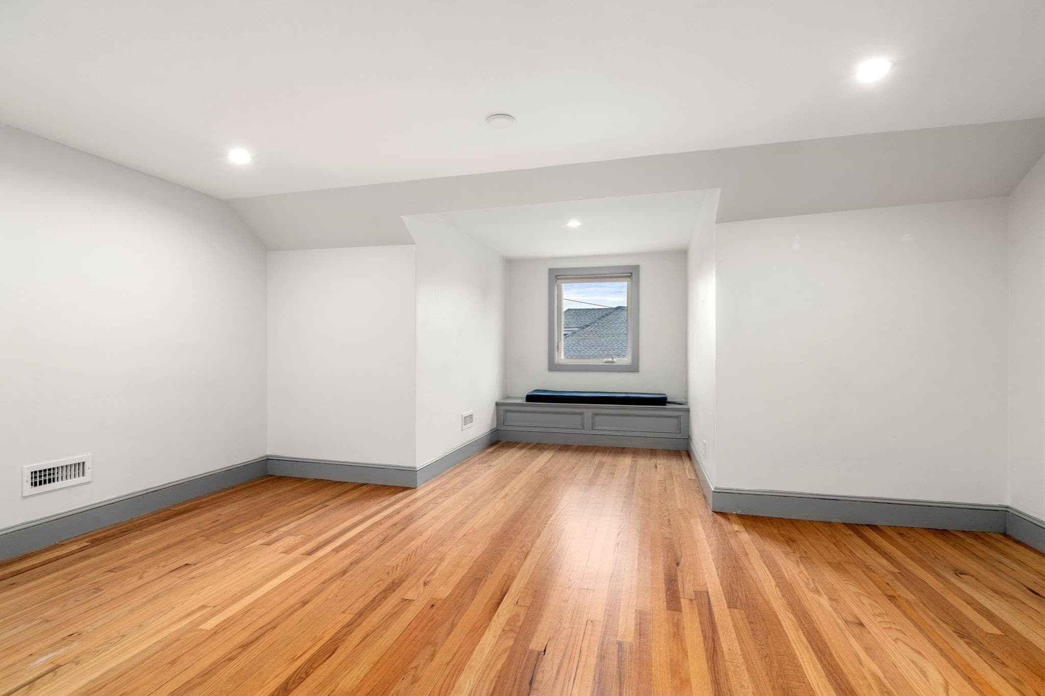 2 Family - 2 Units Up/Down at 588 Gallivan Blvd, Boston MA 02124, Boston, photo 25 of 41