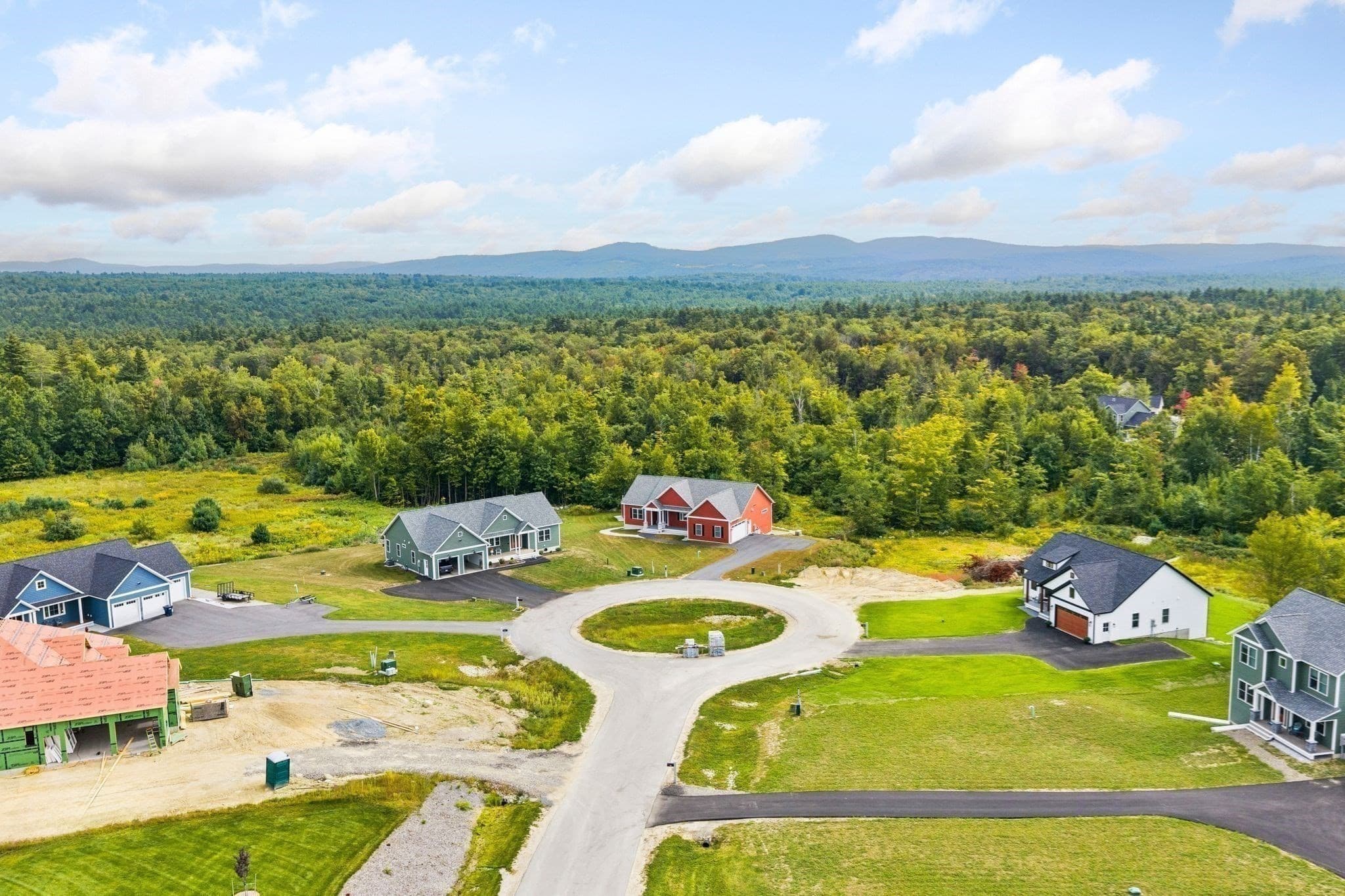 Single Family Residence at 431 Grady Ln # 31, Pembroke NH 03275, Pembroke, photo 31 of 41