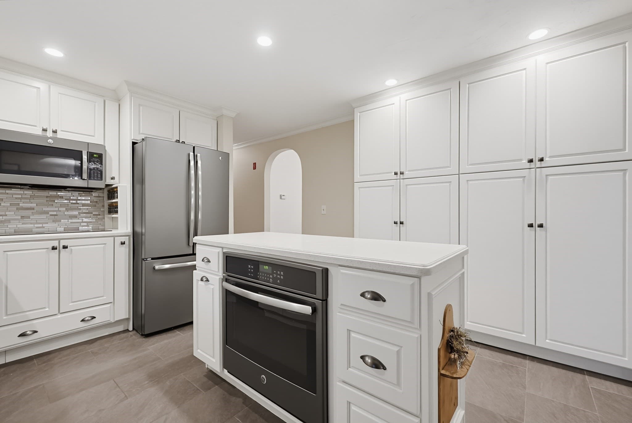 Single Family Residence at 245 Albee Road, Uxbridge MA 01569, Uxbridge, photo 10 of 42