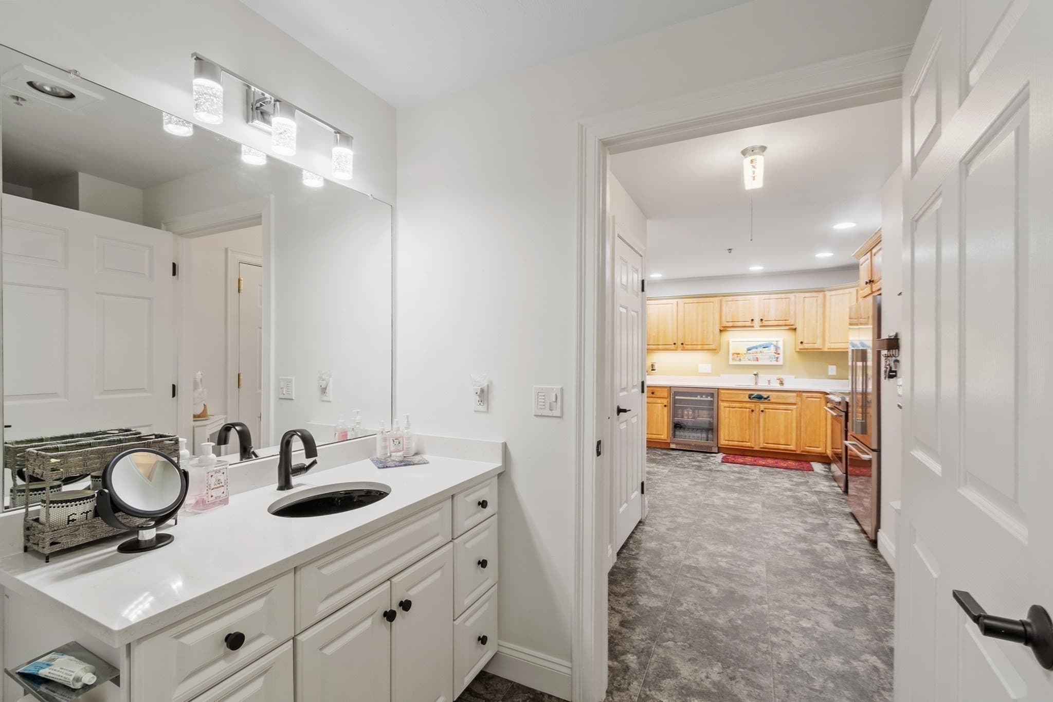 Condominium at 135 Beach Road # B207, Salisbury MA 01952, Salisbury, photo 17 of 38