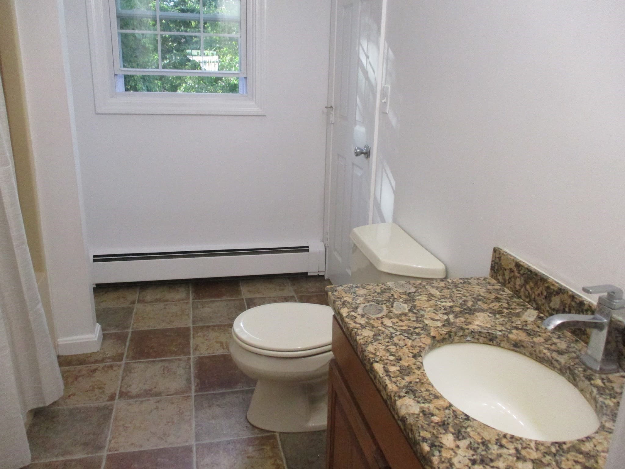 Condominium at 202 Heritage Ln # 202, Auburn MA 01501, Auburn, photo 11 of 19