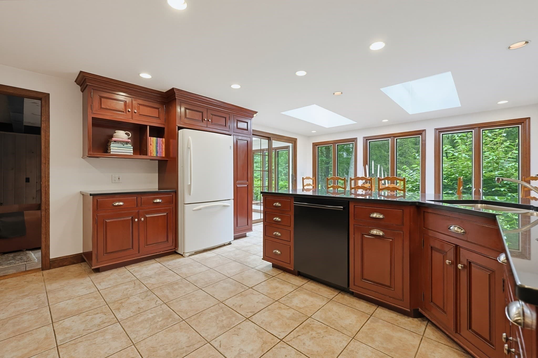 Single Family Residence at 145 Nason Hill Rd, Sherborn MA 01770, Sherborn, photo 4 of 36