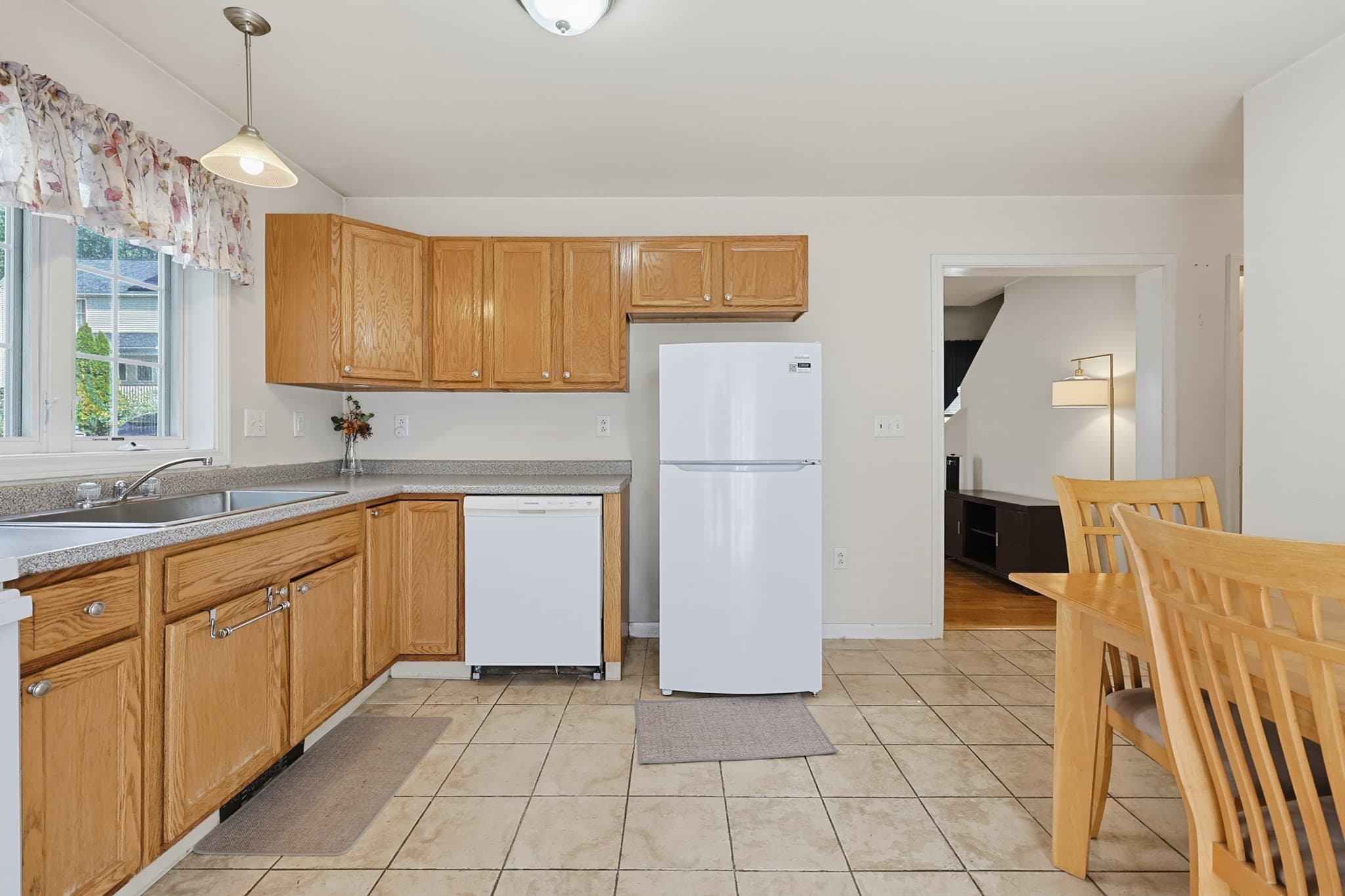 Single Family Residence at 474 Plantation St, Worcester MA 01605, Worcester, photo 11 of 24