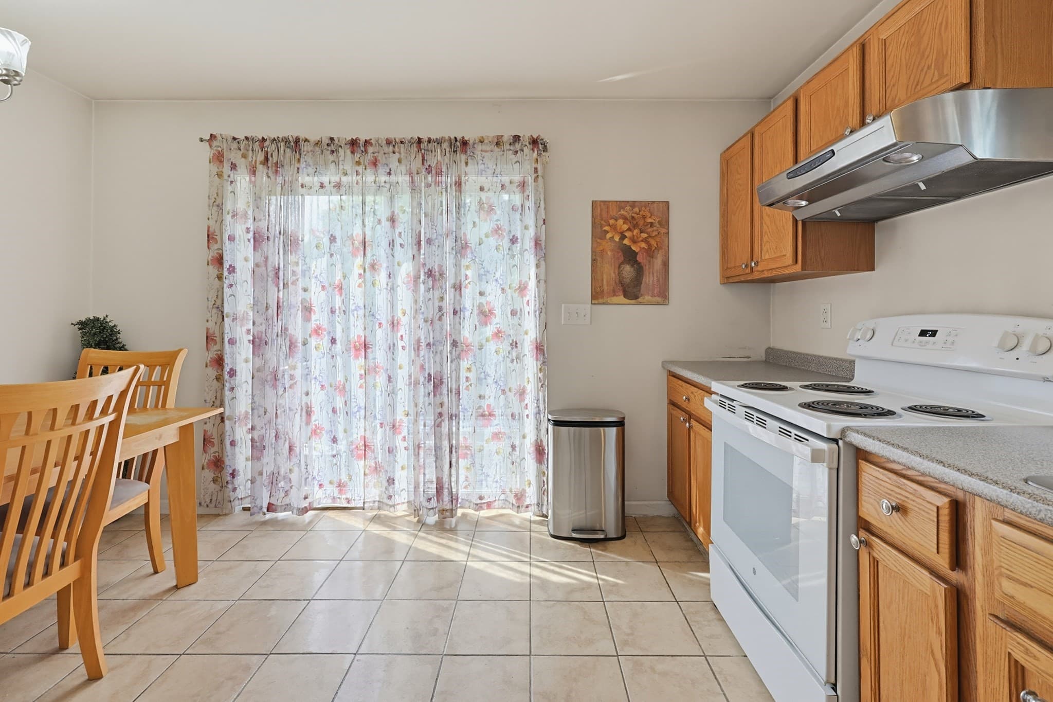 Single Family Residence at 474 Plantation St, Worcester MA 01605, Worcester, photo 8 of 24