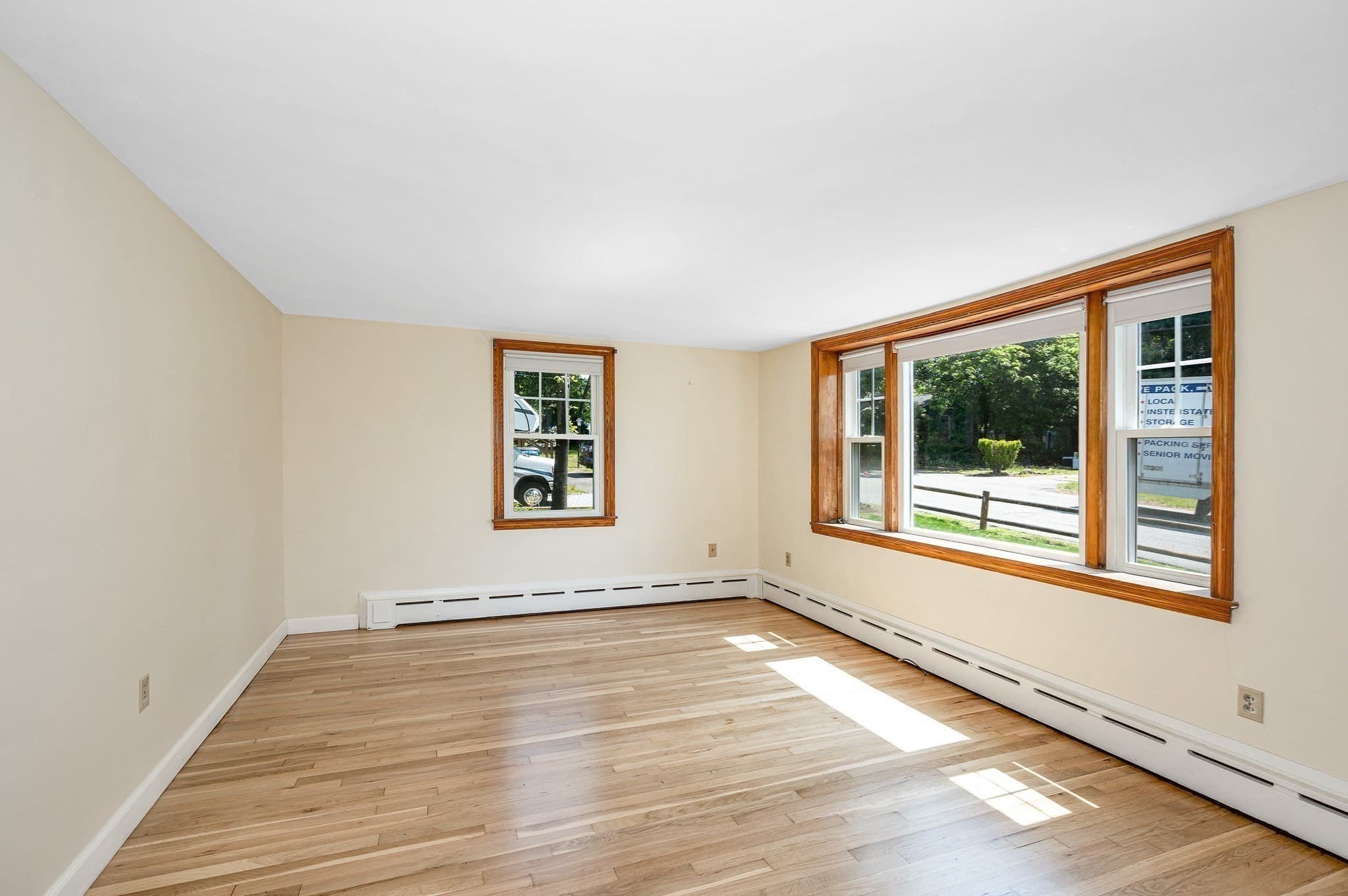 Single Family Residence at 9 Hinckley Rd, Tewksbury MA 01876, Tewksbury, photo 5 of 20