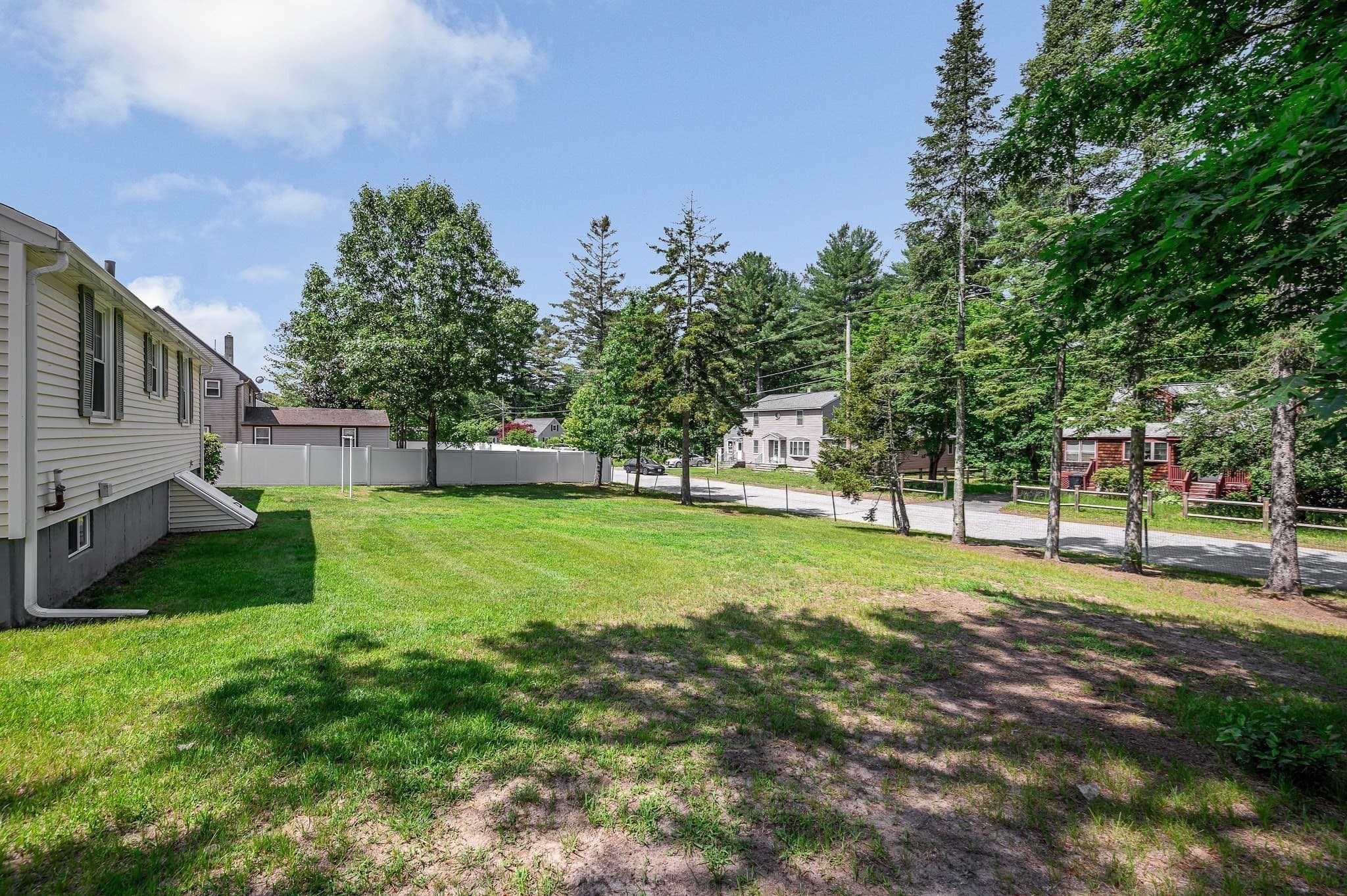 Single Family Residence at 9 Hinckley Rd, Tewksbury MA 01876, Tewksbury, photo 15 of 20