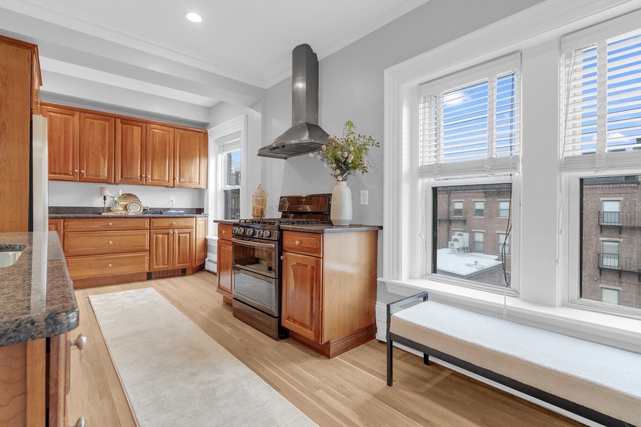 Condominium at 69 Rutland St # 3, Boston MA 02118, photo 12 of 39