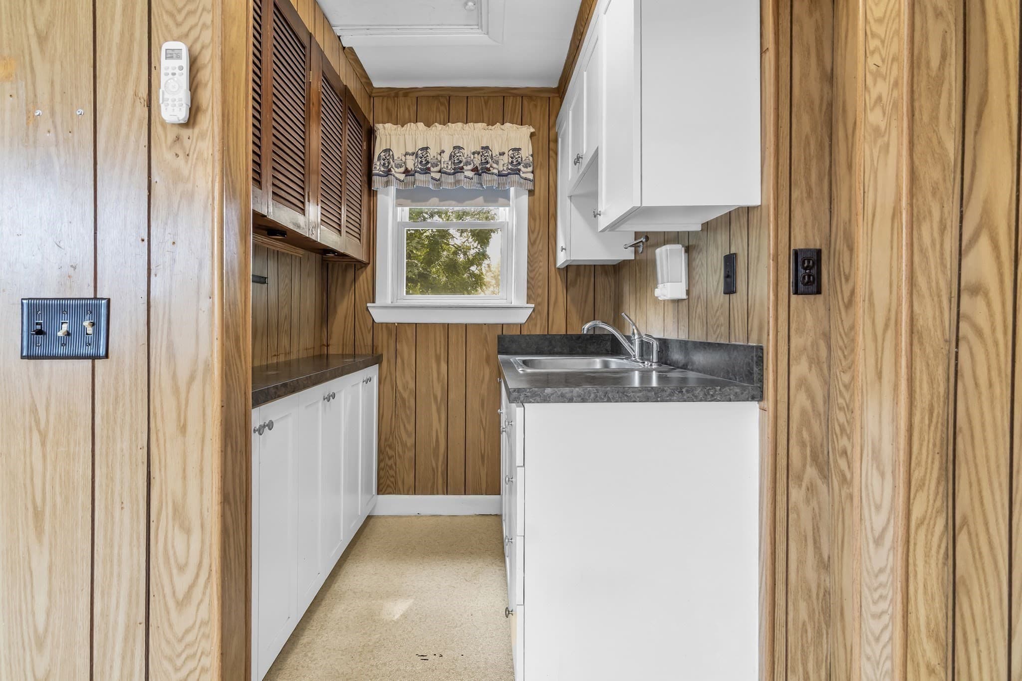 Single Family Residence at 3 Cleveland St, Salem MA 01970, Salem, photo 28 of 42