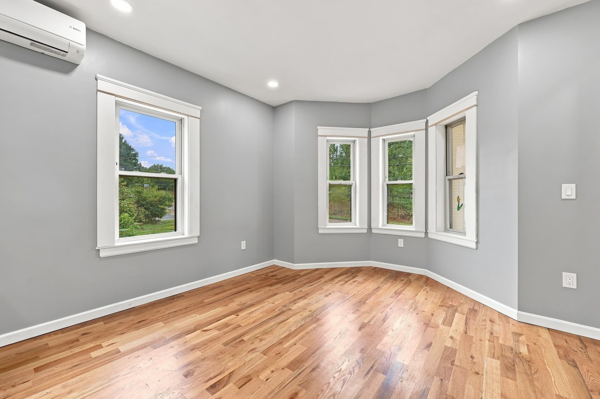 Single Family Residence at 1307 Millbury Street, Worcester MA 01607, Worcester, photo 7 of 40