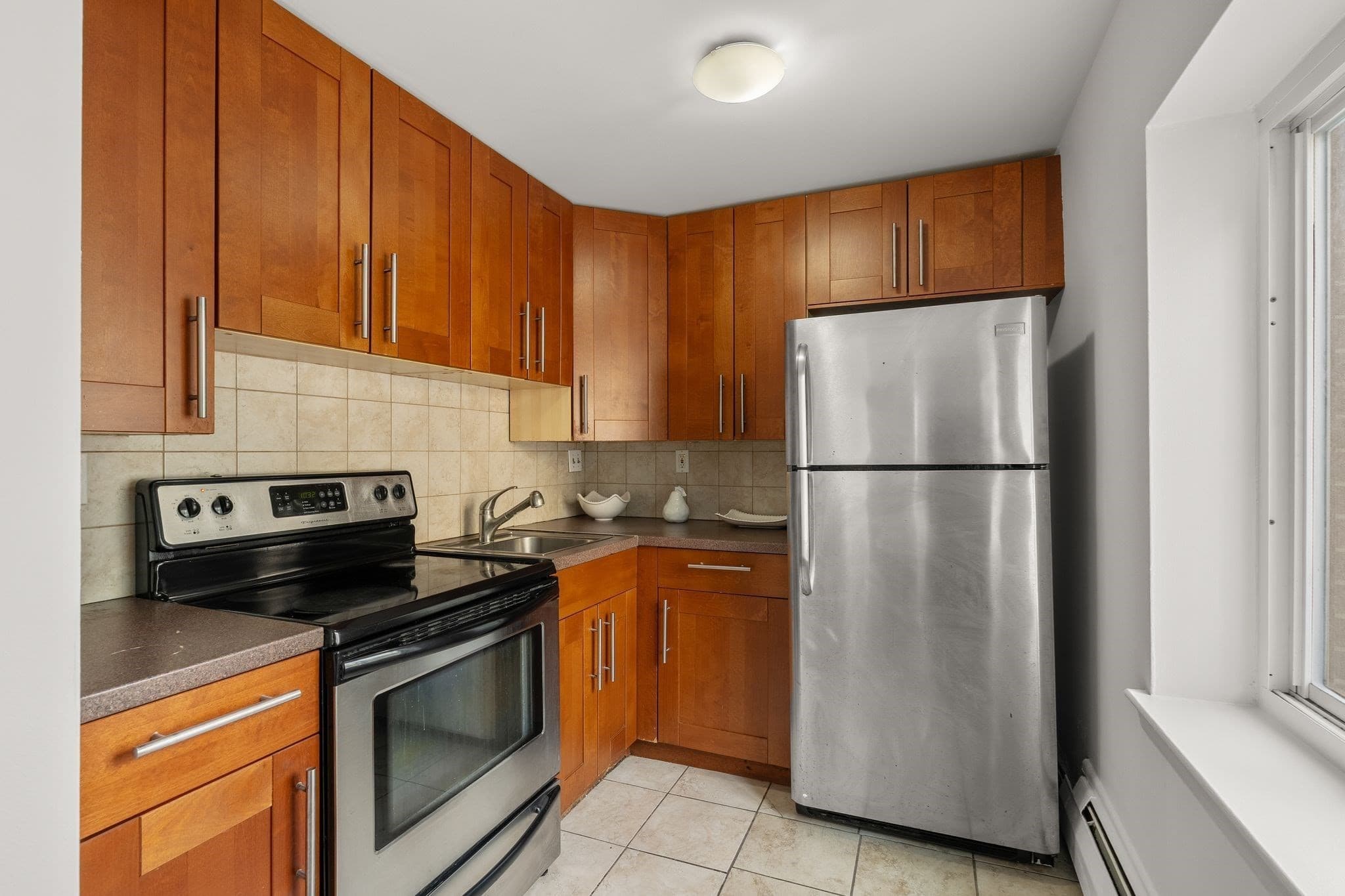 Condominium at 133 Beaconsfield Rd # 23, Brookline MA 02445, Brookline, photo 4 of 18