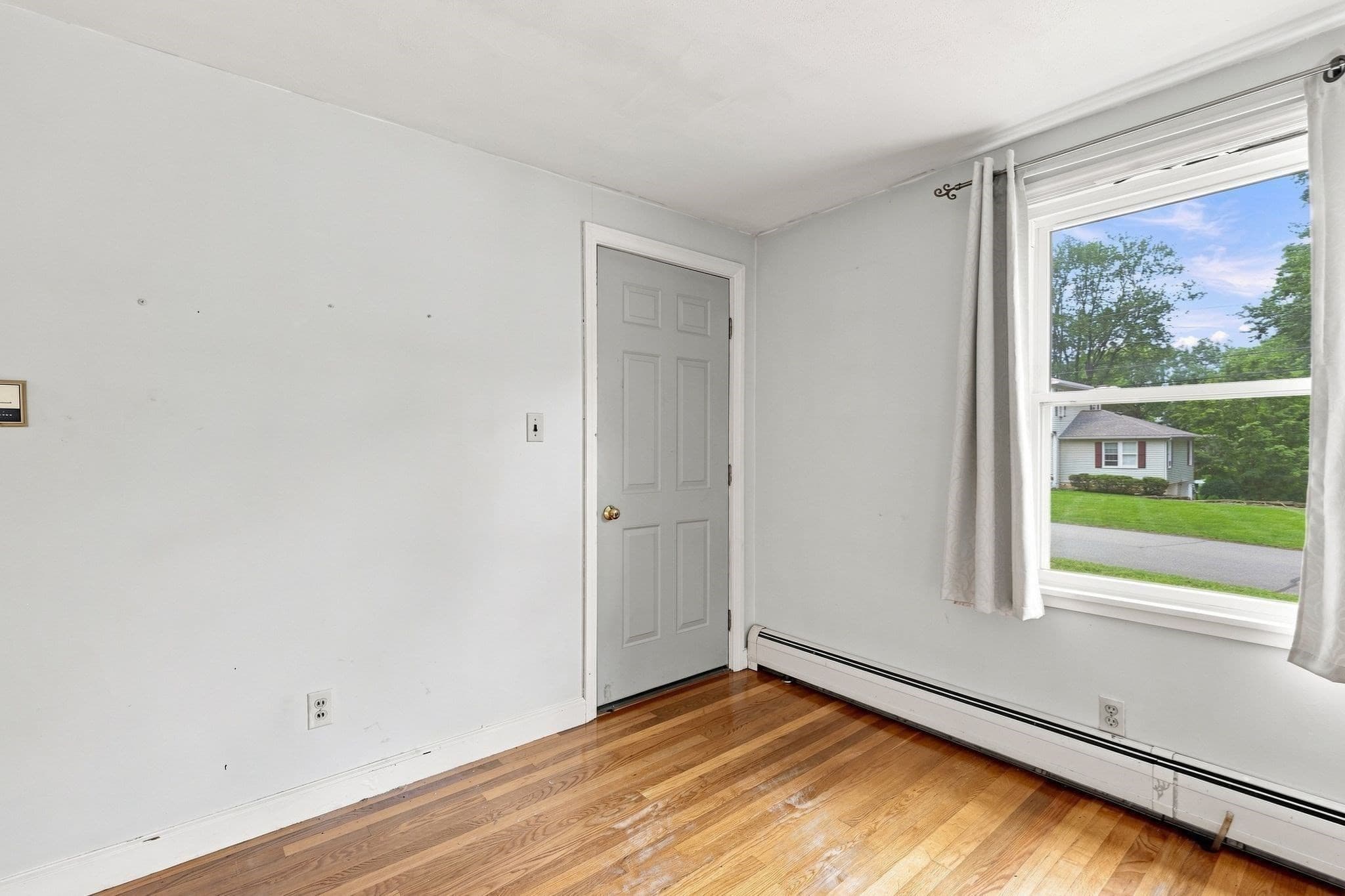 Single Family Residence at 36 Silver Lake Dr, Agawam MA 01001, Agawam, photo 16 of 40