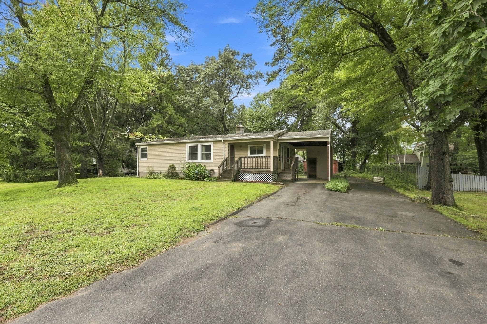 Single Family Residence at 36 Silver Lake Dr, Agawam MA 01001, Agawam, photo 4 of 40