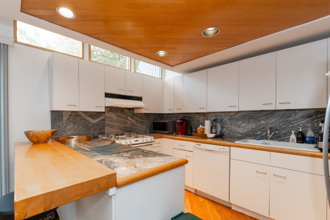 2 Family - 2 Units Up/Down at 44-46 Western Avenue, Cambridge MA 02139, Cambridge, photo 9 of 30