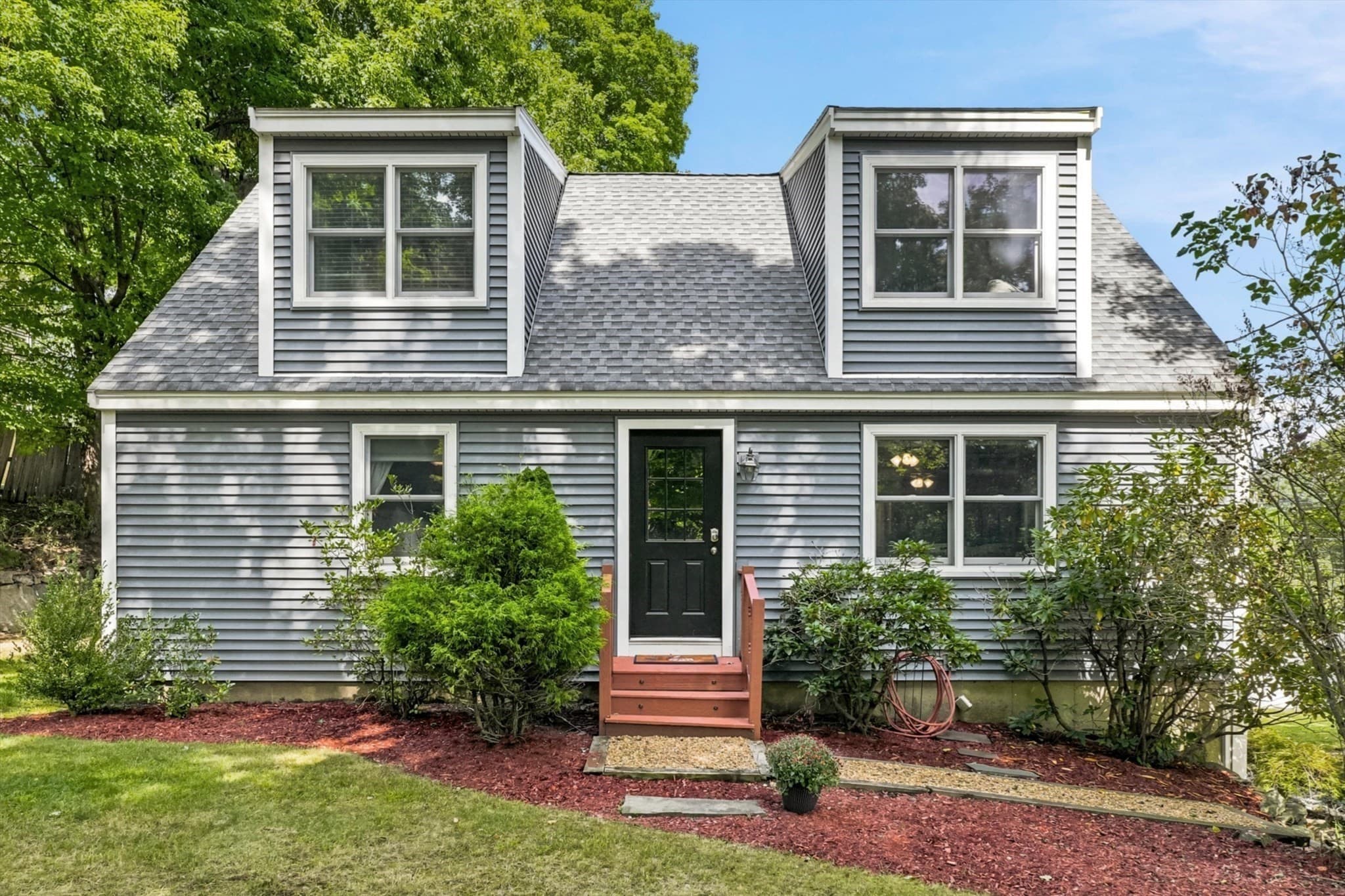 Single Family Residence at 104 Center St., Groveland MA 01834, Groveland, photo 2 of 28