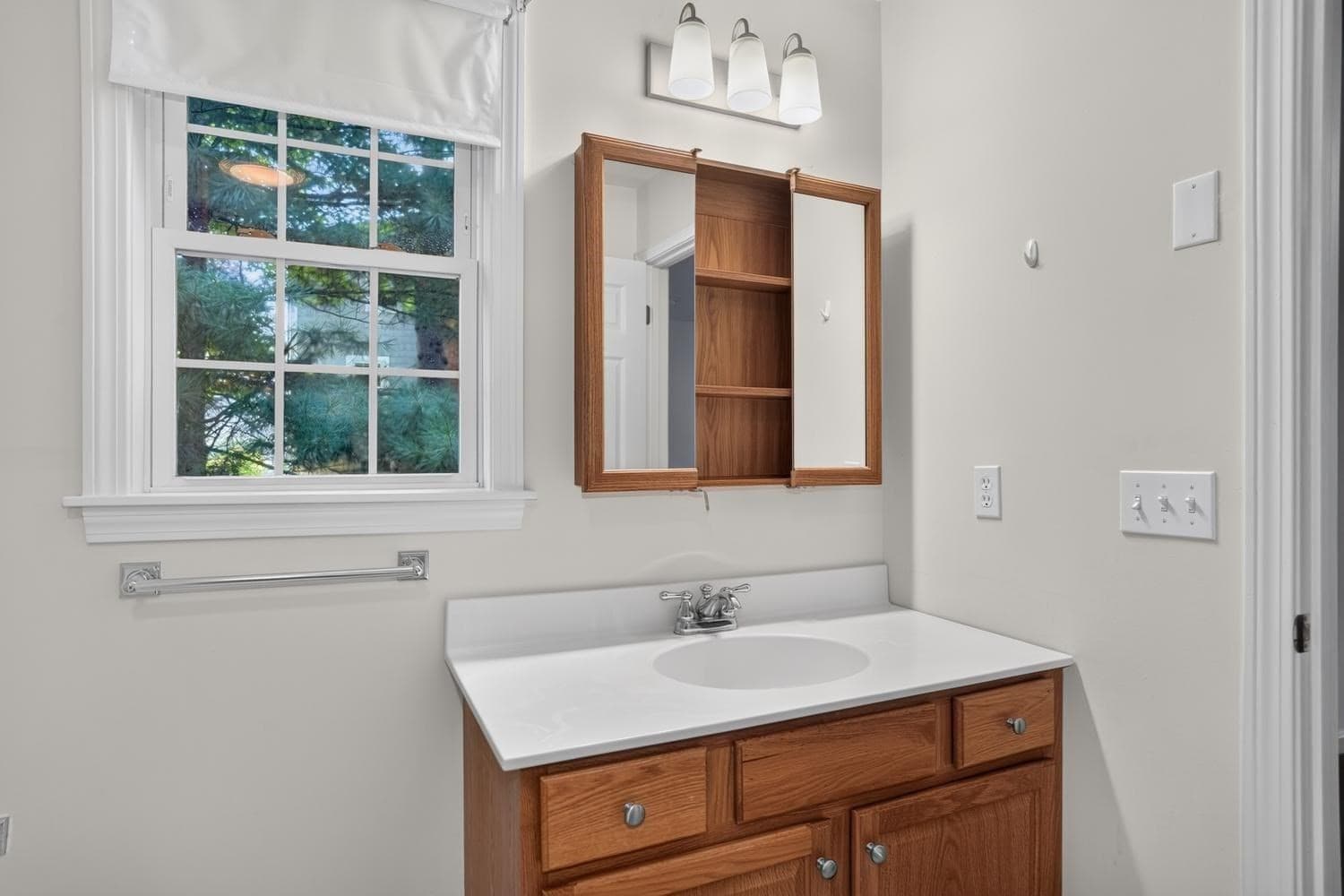 Condominium at 1 Haven Way # 1, Ashland MA 01721, Ashland, photo 9 of 21