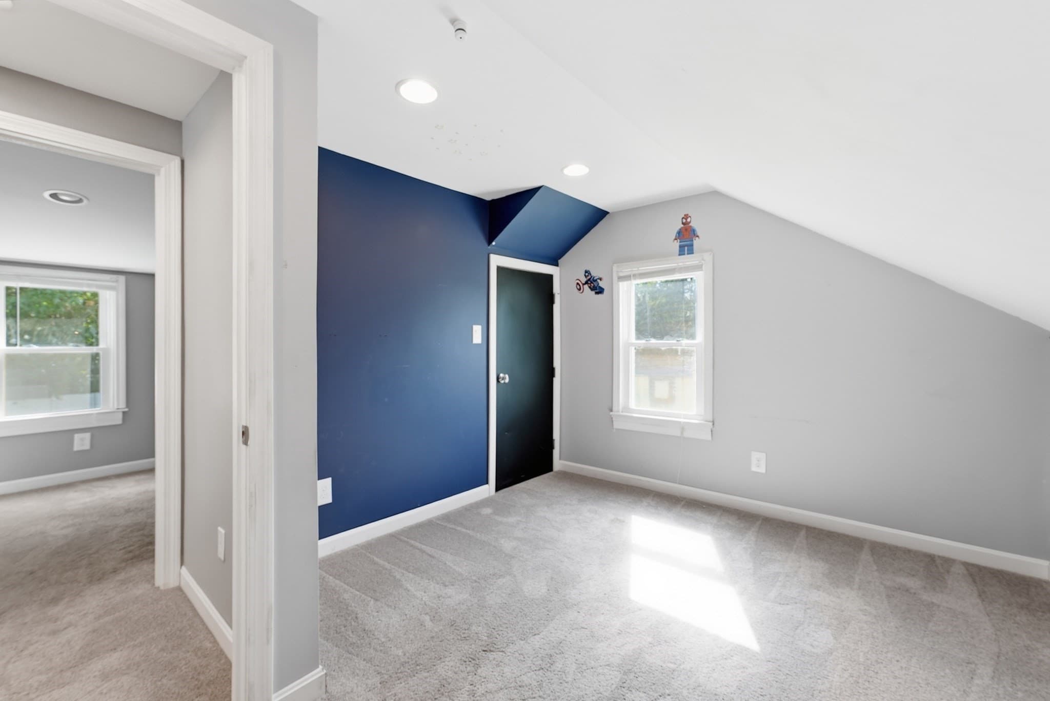 Single Family Residence at 401 Kings Hwy, West Springfield MA 01089, West Springfield, photo 31 of 39