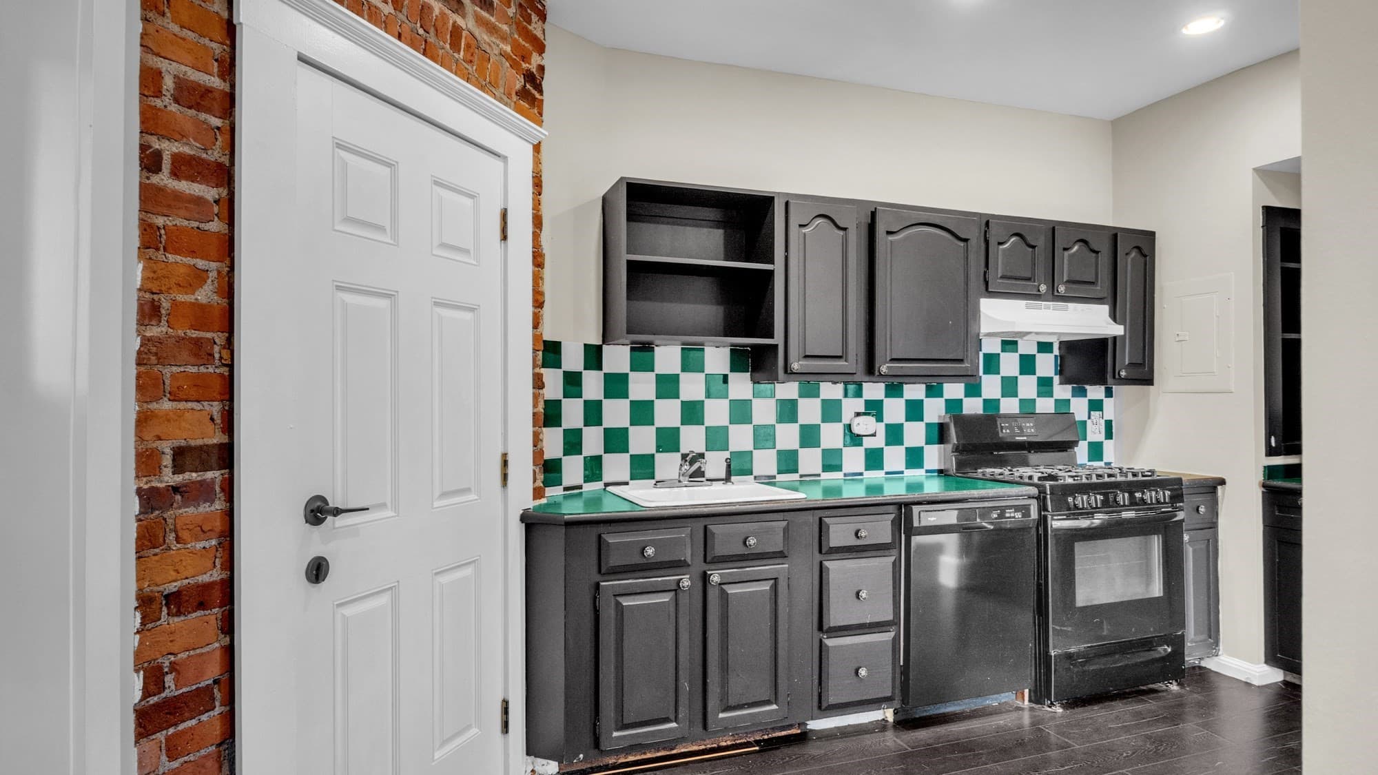 Condominium at 44 Pingree St # 5, Salem MA 01970, Salem, photo 6 of 28