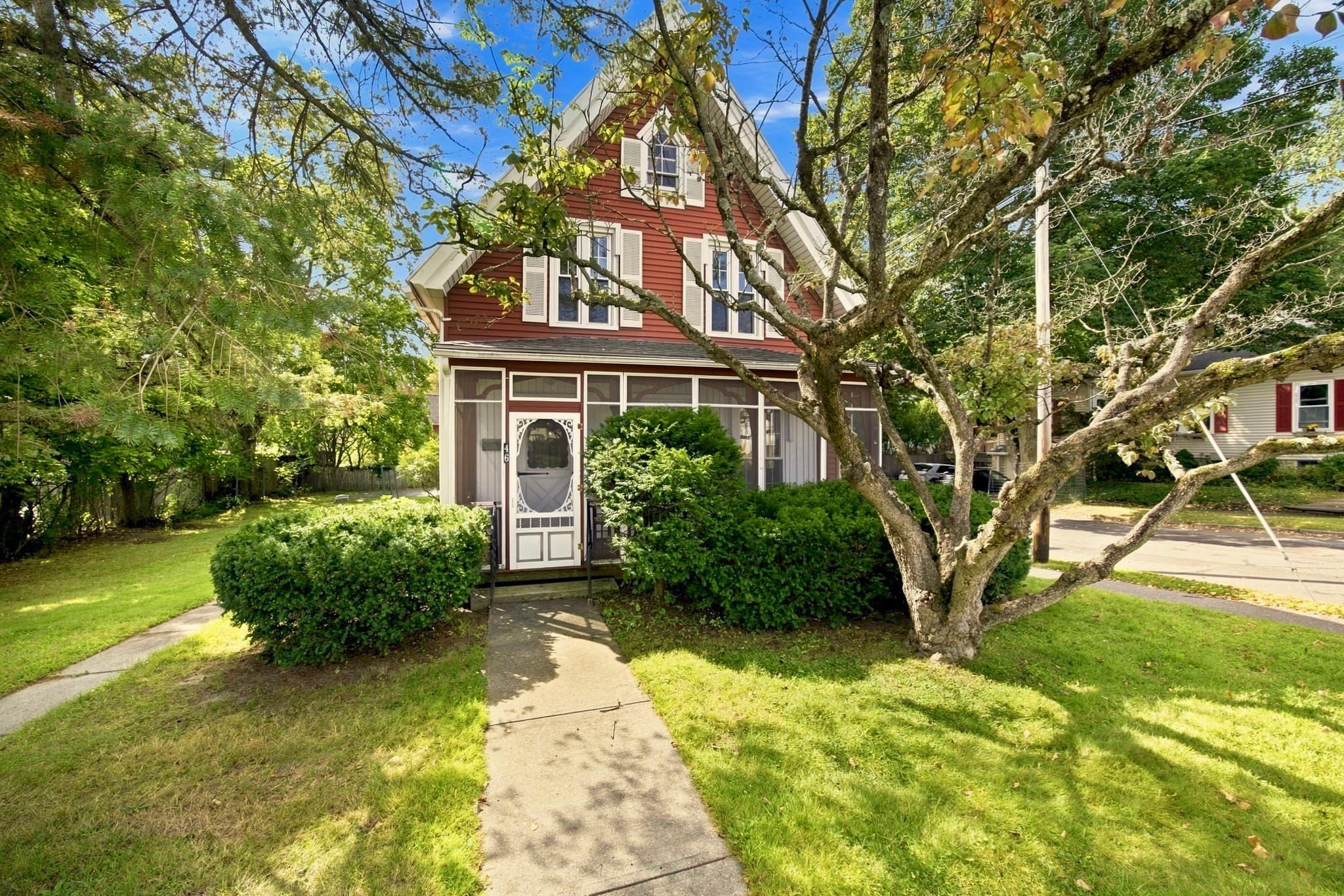 46 Finn St, Northampton MA 01060