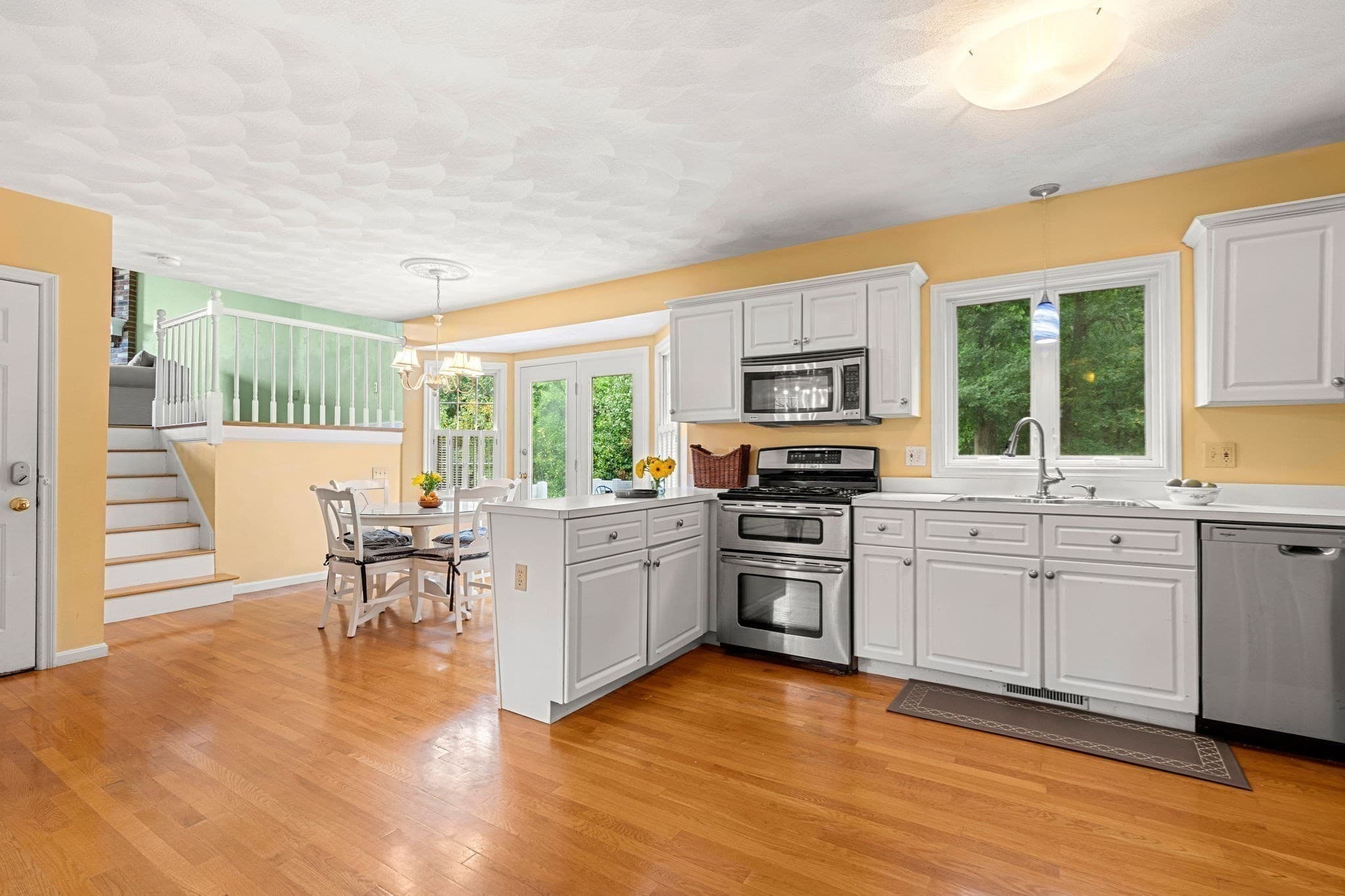Single Family Residence at 19 Noel Rd, Andover MA 01810, Andover, photo 2 of 31
