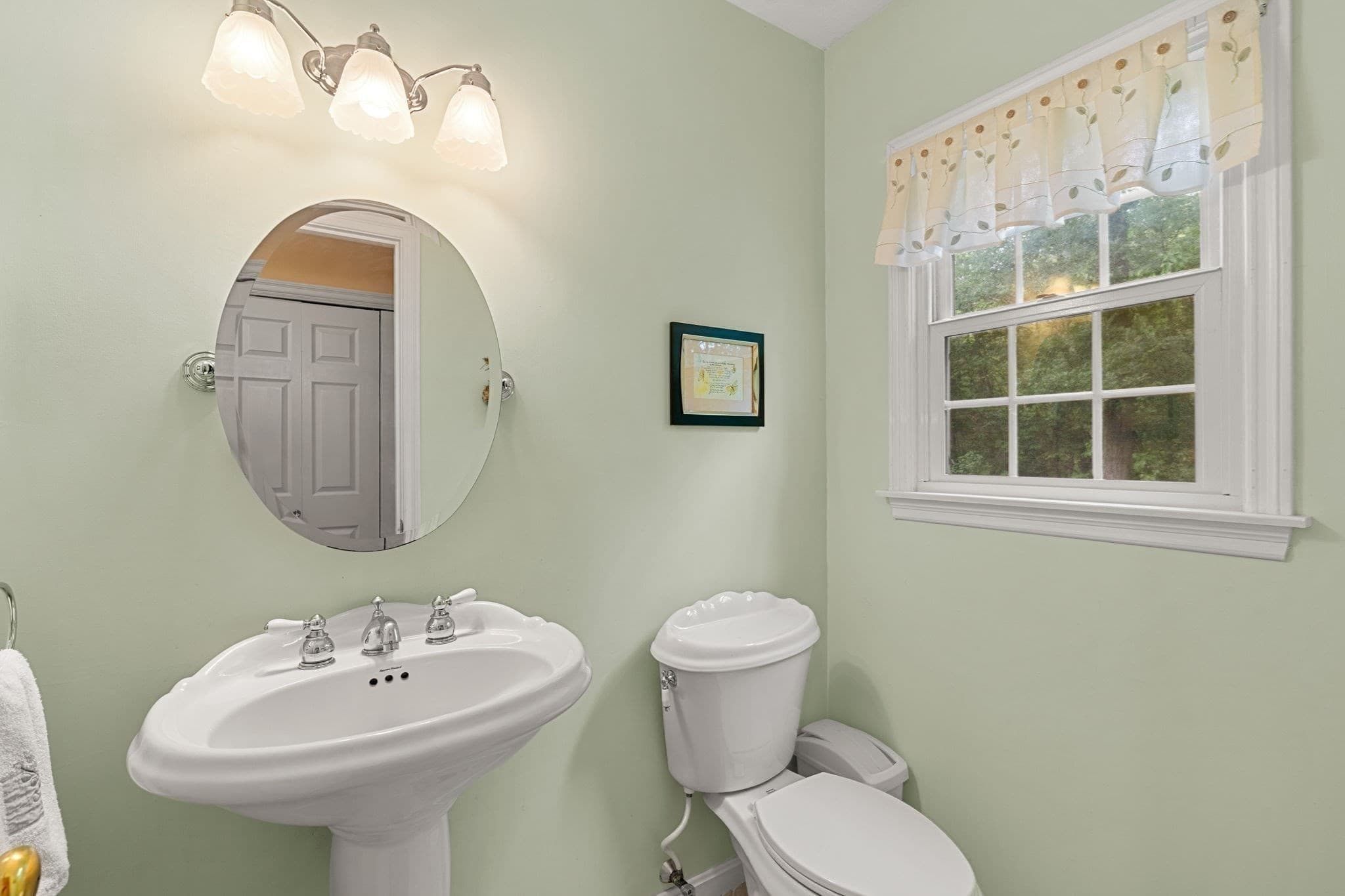 Single Family Residence at 19 Noel Rd, Andover MA 01810, Andover, photo 13 of 31