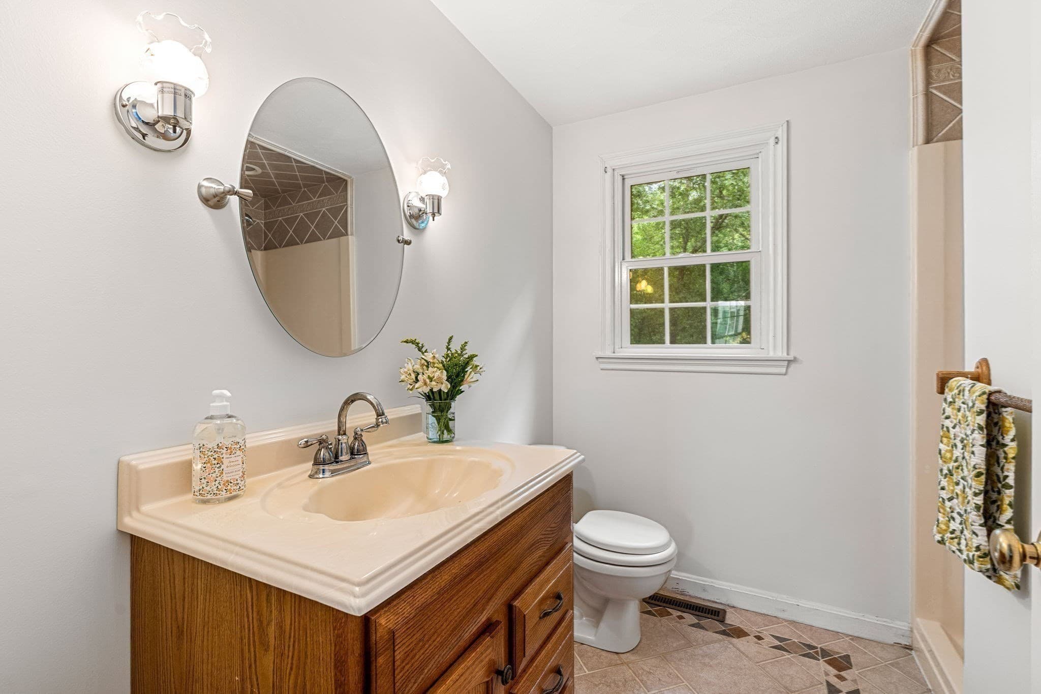 Single Family Residence at 19 Noel Rd, Andover MA 01810, Andover, photo 18 of 31