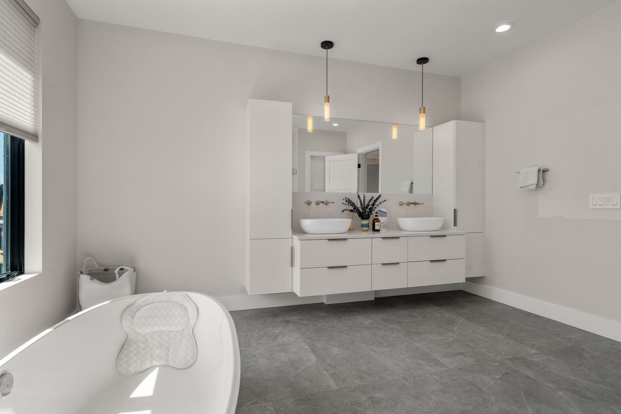 Single Family Residence at 20 Peach Tree Lane, Newton MA 02459, Newton, photo 20 of 40