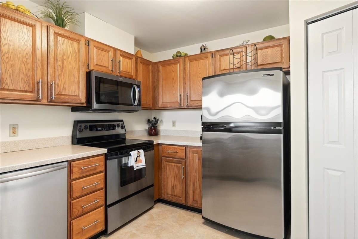 Condominium at 9 Park Ave. # 707, Hull MA 02045, Hull, photo 12 of 36