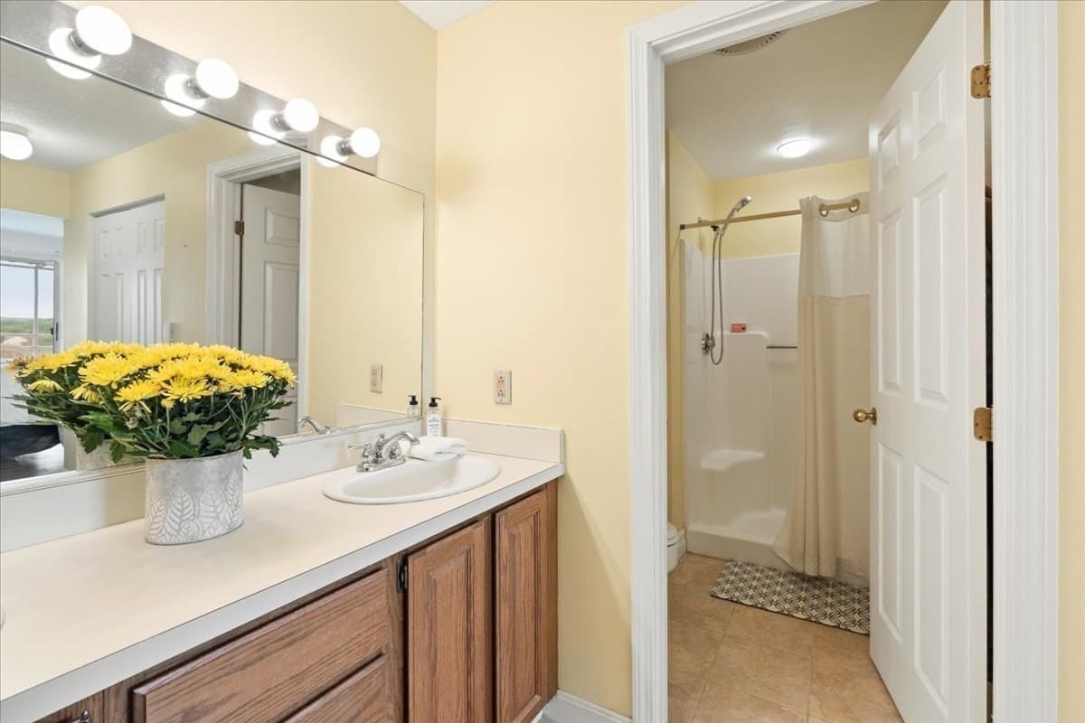 Condominium at 9 Park Ave. # 707, Hull MA 02045, Hull, photo 20 of 36