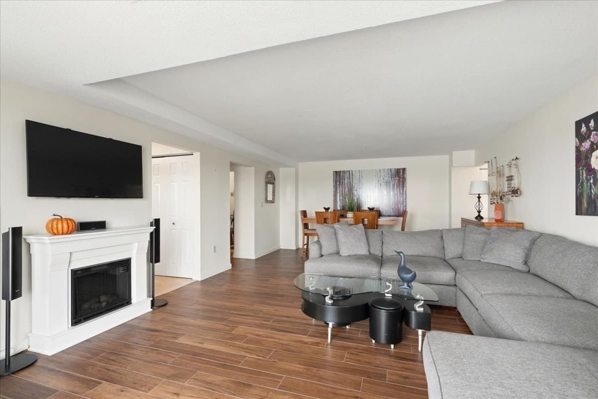Condominium at 9 Park Ave. # 707, Hull MA 02045, Hull, photo 9 of 36